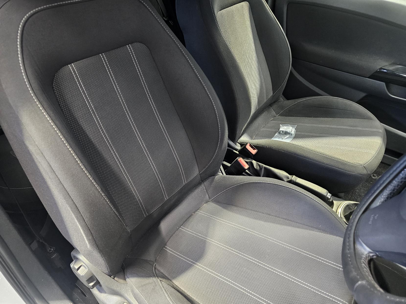 Vauxhall Corsa 1.2 16V Limited Edition Hatchback 3dr Petrol Manual Euro 5 (85 ps)