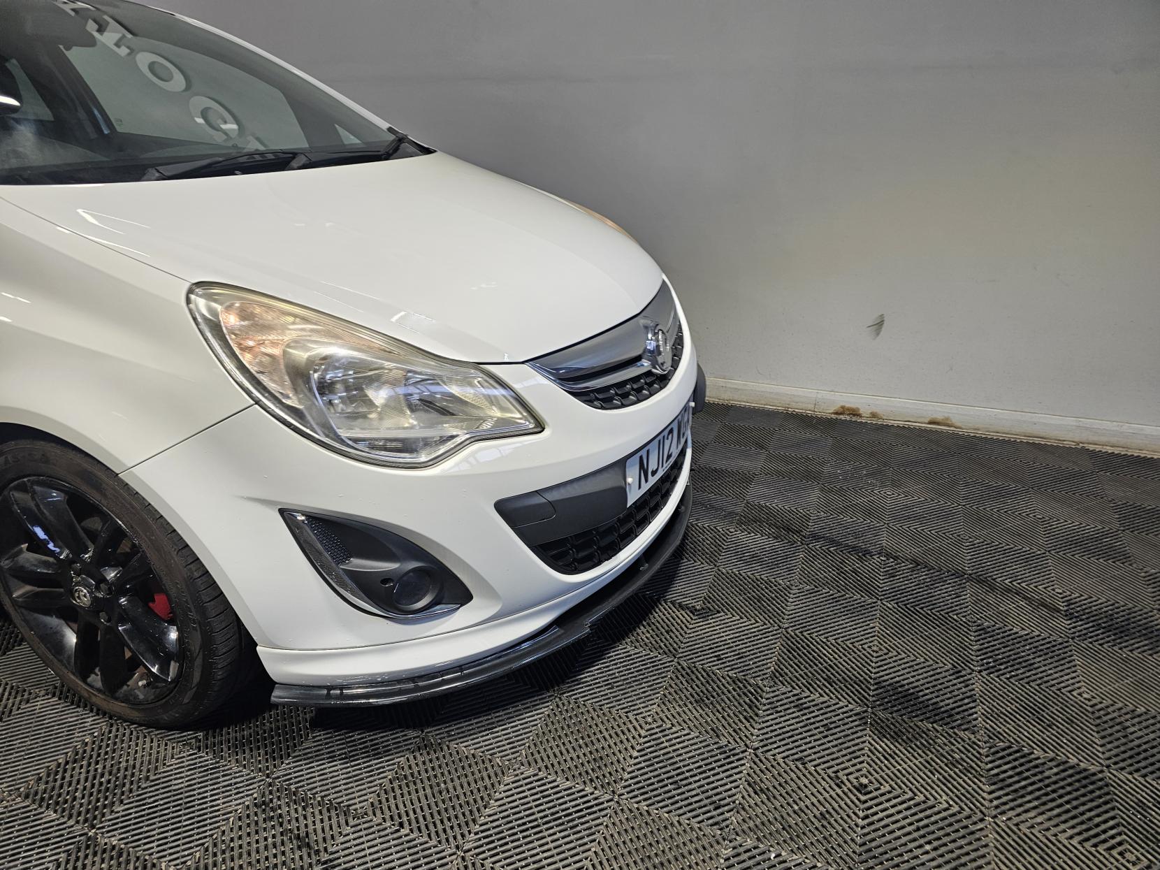 Vauxhall Corsa 1.2 16V Limited Edition Hatchback 3dr Petrol Manual Euro 5 (85 ps)