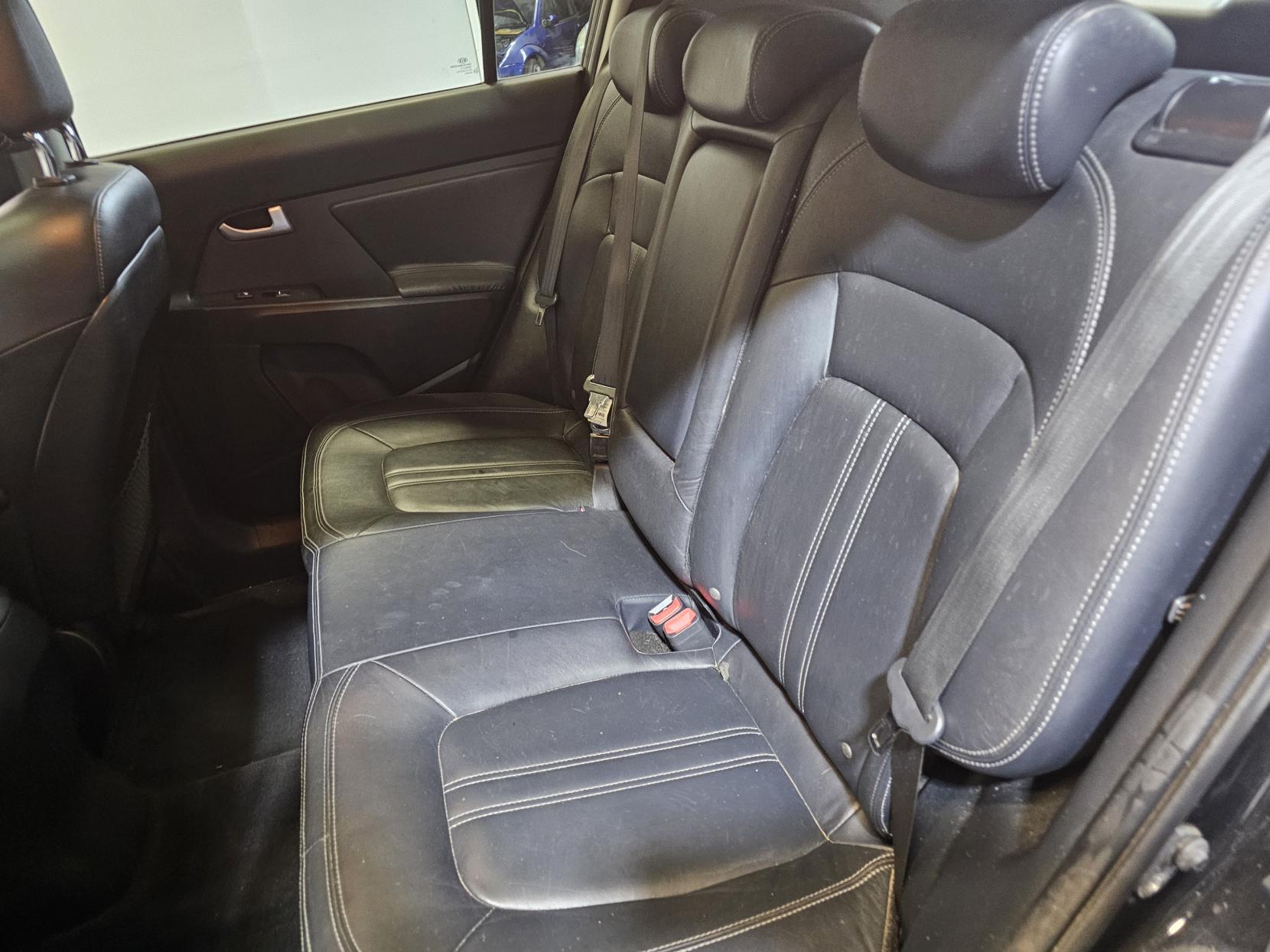 Kia Sportage 2.0 CRDi KX-3 SUV 5dr Diesel Auto AWD Euro 5 (134 bhp)