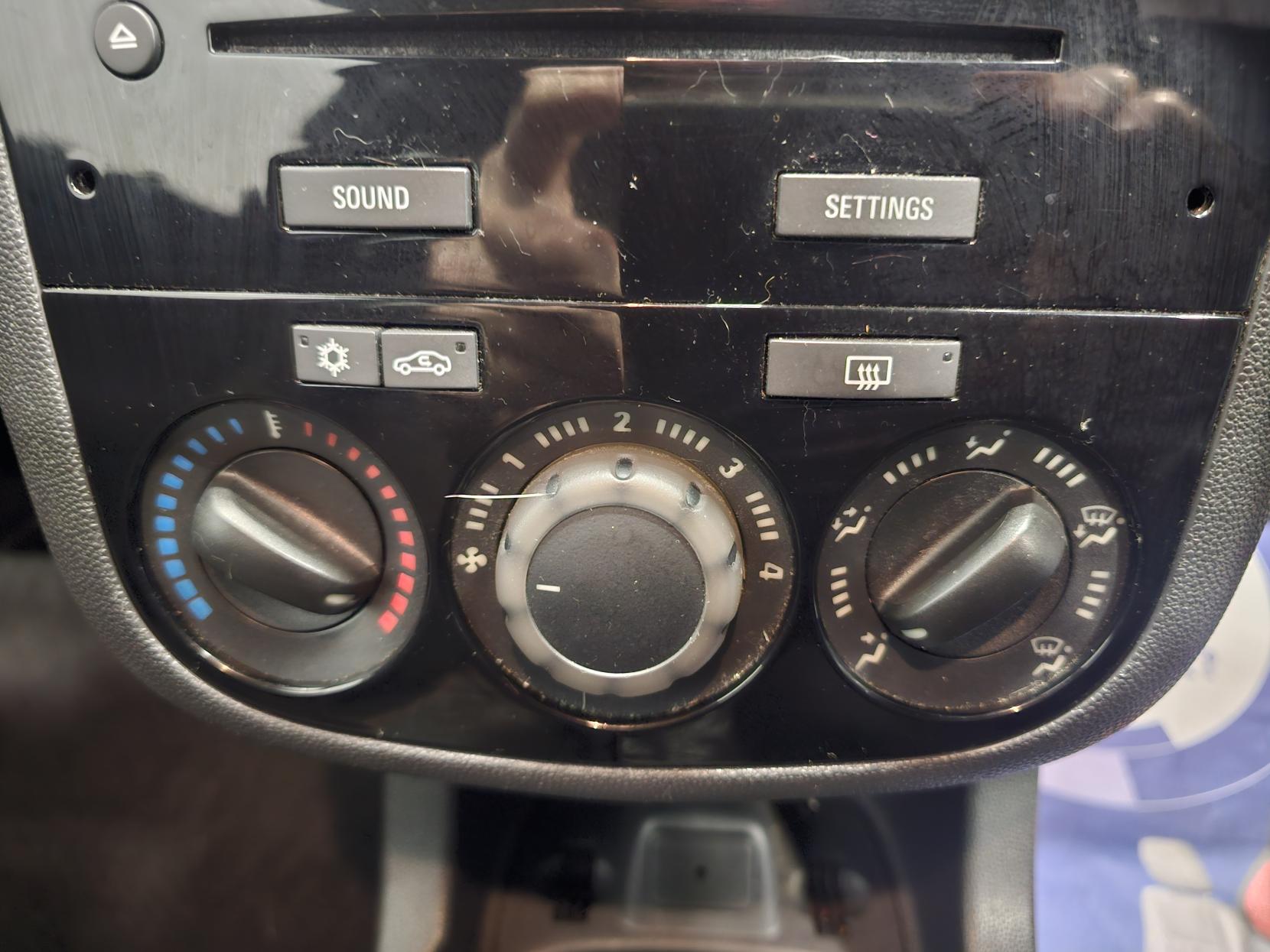 Vauxhall Corsa 1.2i 16v Limited Edition Hatchback 3dr Petrol Manual (a/c) (124 g/km, 84 bhp)