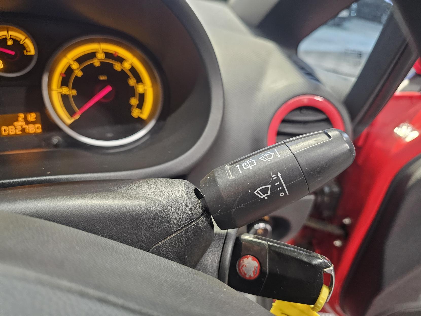 Vauxhall Corsa 1.2i 16v Limited Edition Hatchback 3dr Petrol Manual (a/c) (124 g/km, 84 bhp)