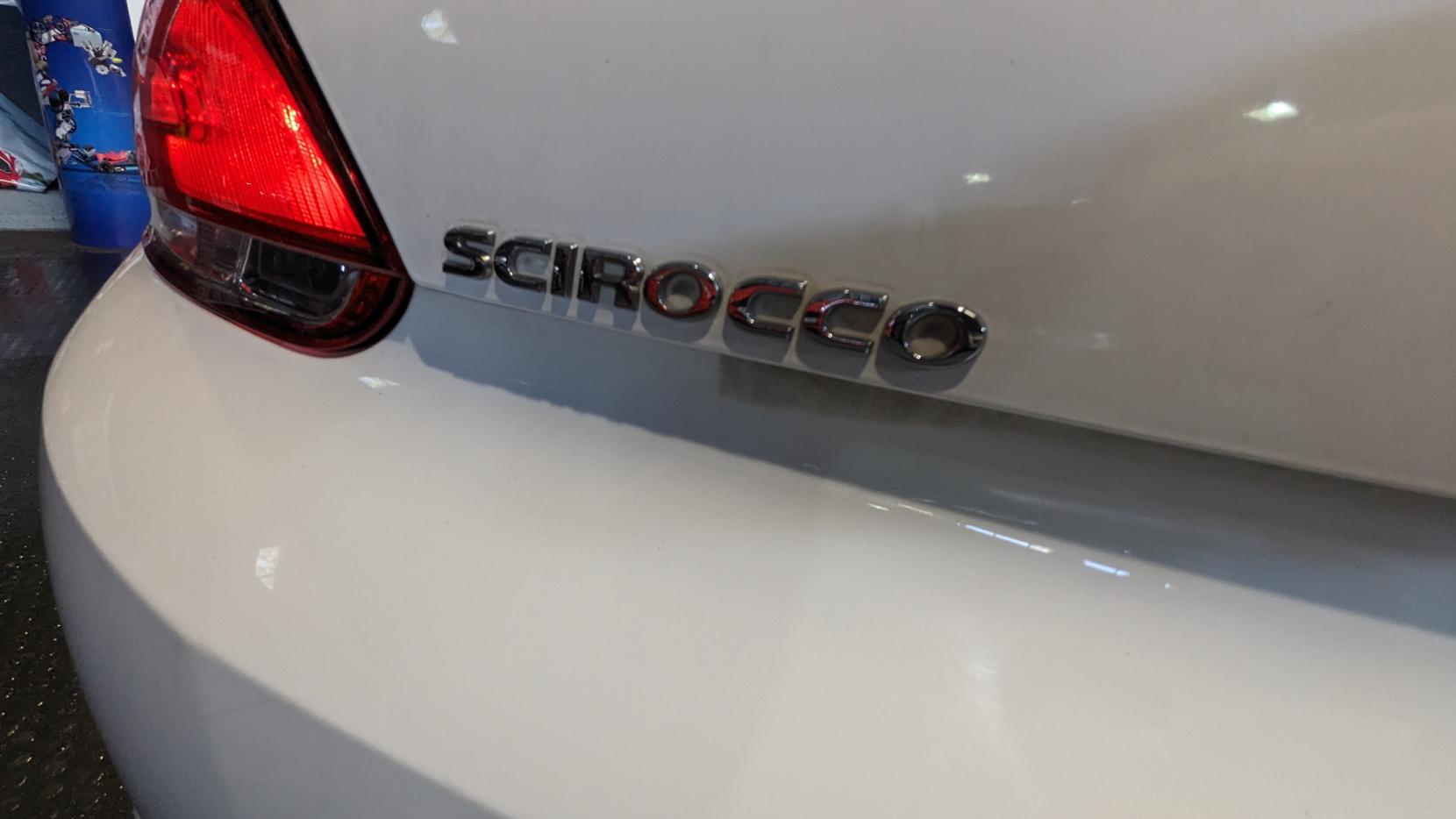 Volkswagen Scirocco 2.0 TSI GT Hatchback 3dr Petrol DSG Euro 5 (Leather, Nav) (210 ps)