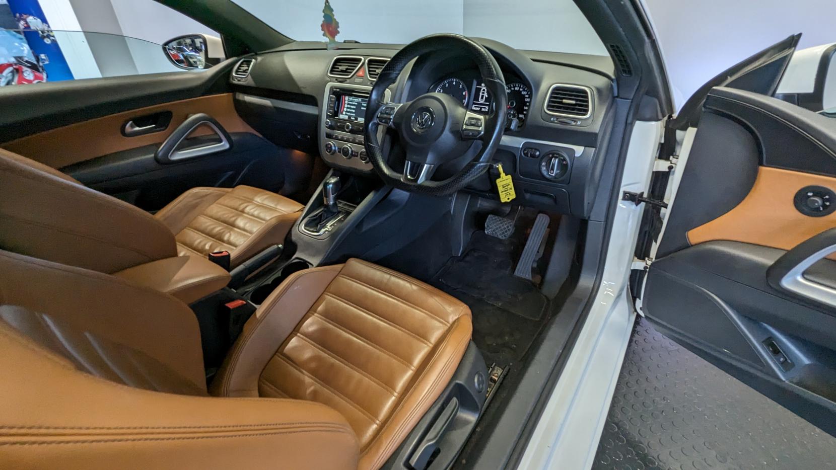 Volkswagen Scirocco 2.0 TSI GT Hatchback 3dr Petrol DSG Euro 5 (Leather, Nav) (210 ps)