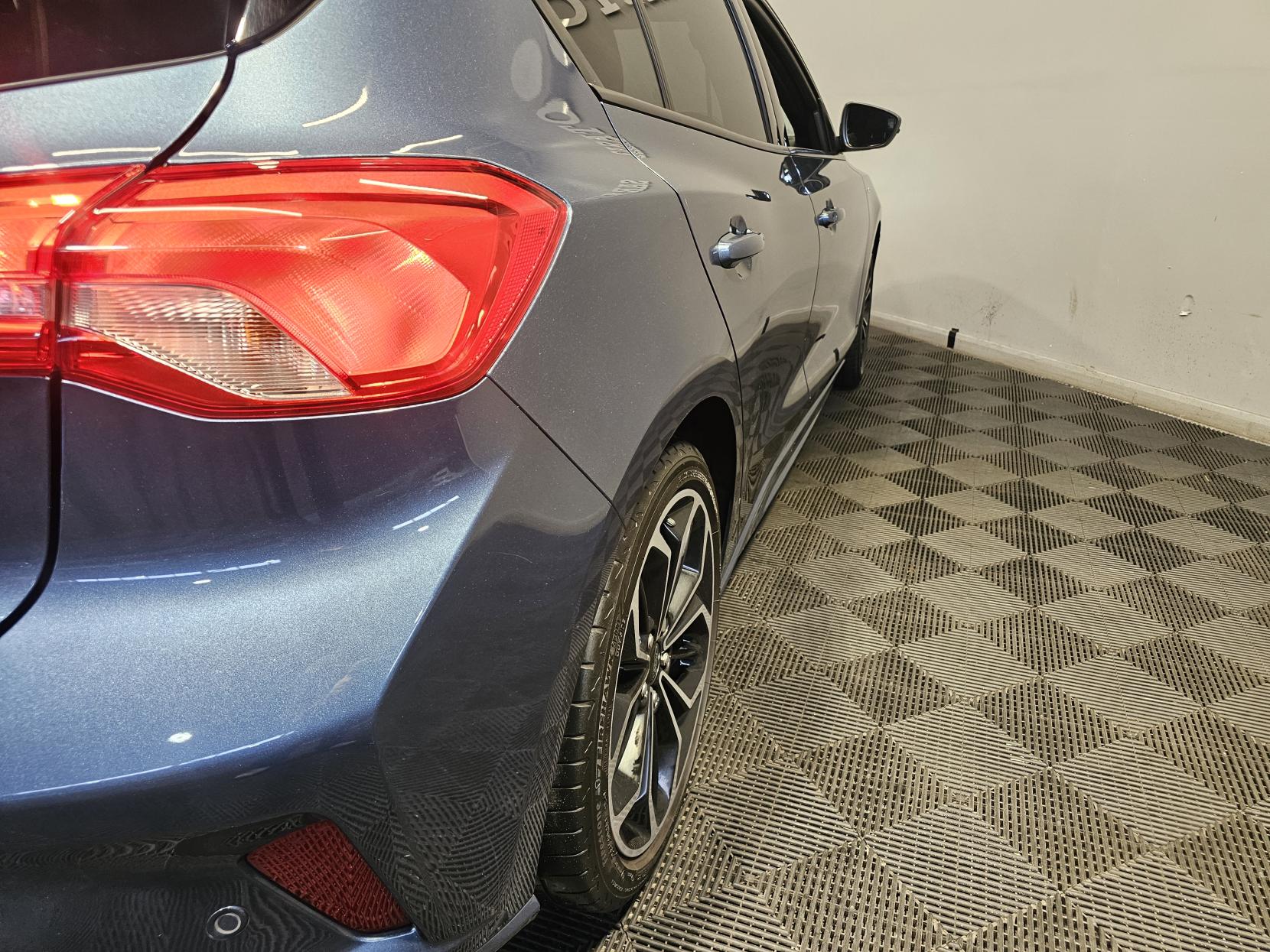 Ford Focus 1.0T EcoBoost ST-Line X Hatchback 5dr Petrol Manual Euro 6 (s/s) (125 ps)