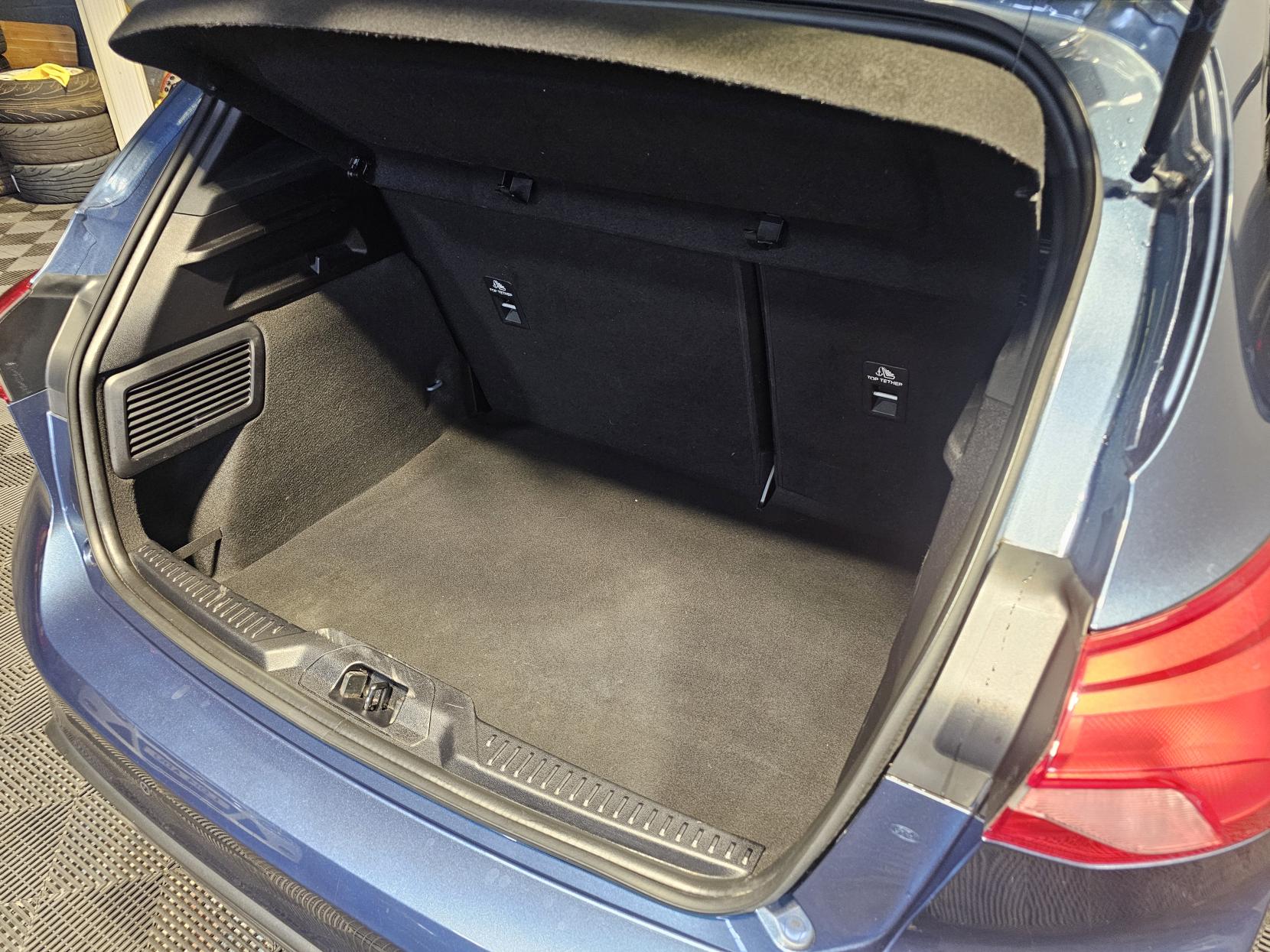 Ford Focus 1.0T EcoBoost ST-Line X Hatchback 5dr Petrol Manual Euro 6 (s/s) (125 ps)