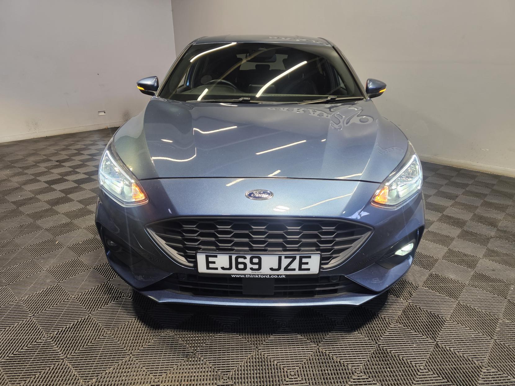 Ford Focus 1.0T EcoBoost ST-Line X Hatchback 5dr Petrol Manual Euro 6 (s/s) (125 ps)