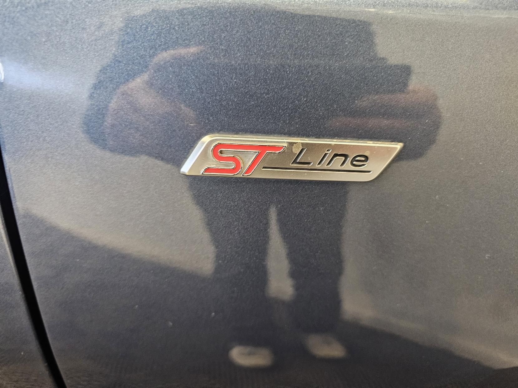 Ford Focus 1.0T EcoBoost ST-Line X Hatchback 5dr Petrol Manual Euro 6 (s/s) (125 ps)