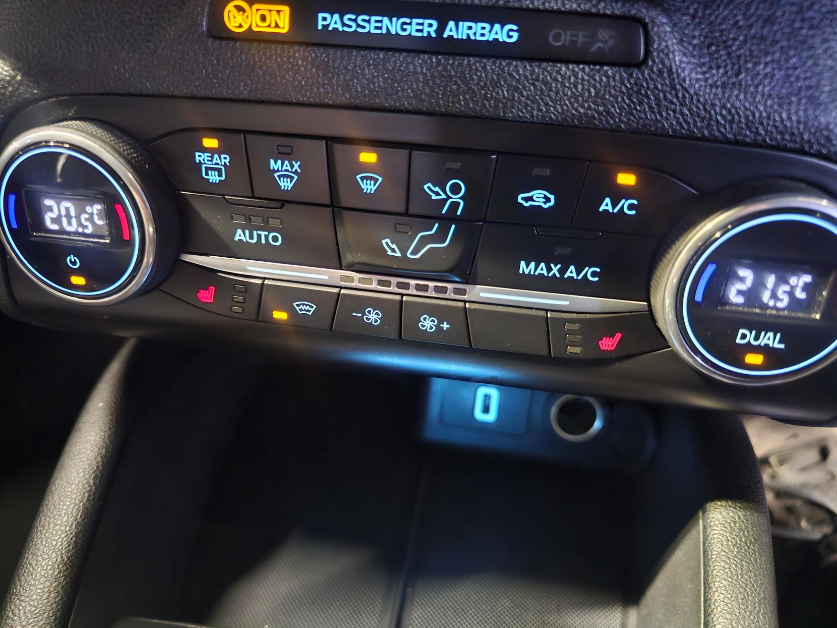 Ford Focus 1.0T EcoBoost ST-Line X Hatchback 5dr Petrol Manual Euro 6 (s/s) (125 ps)