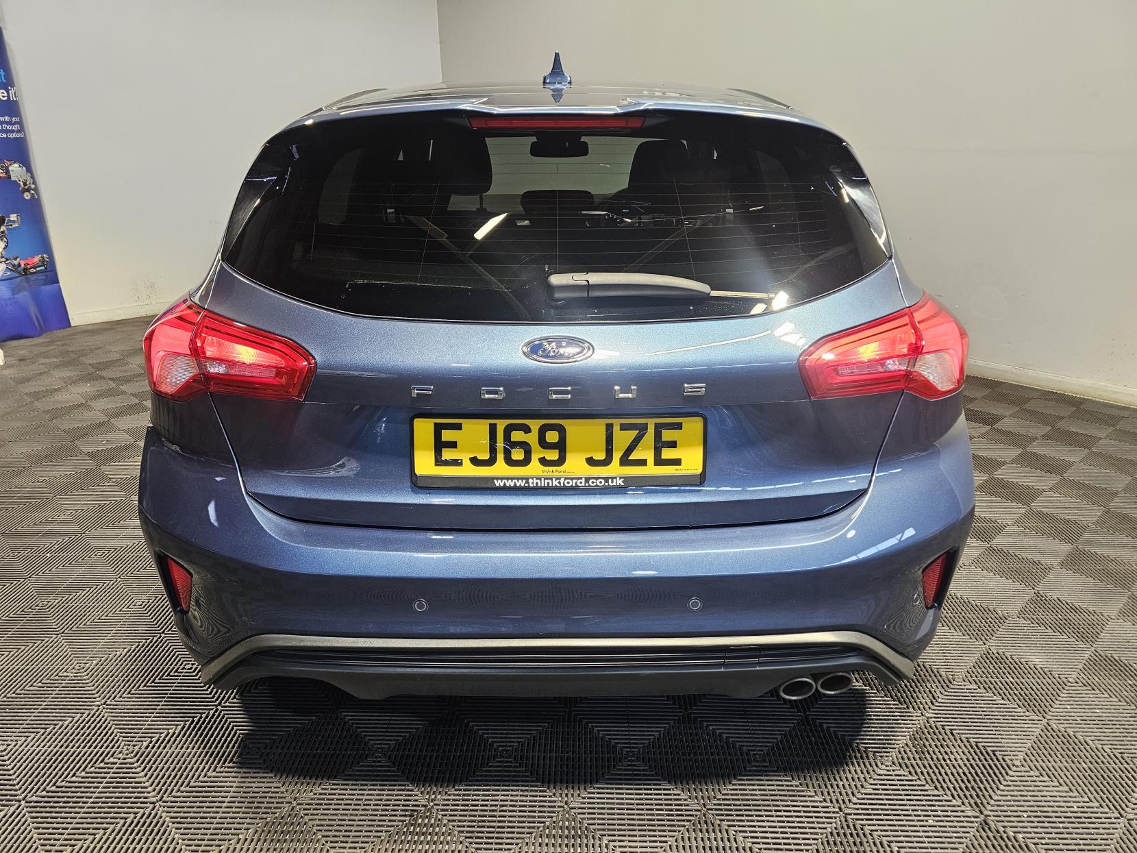 Ford Focus 1.0T EcoBoost ST-Line X Hatchback 5dr Petrol Manual Euro 6 (s/s) (125 ps)