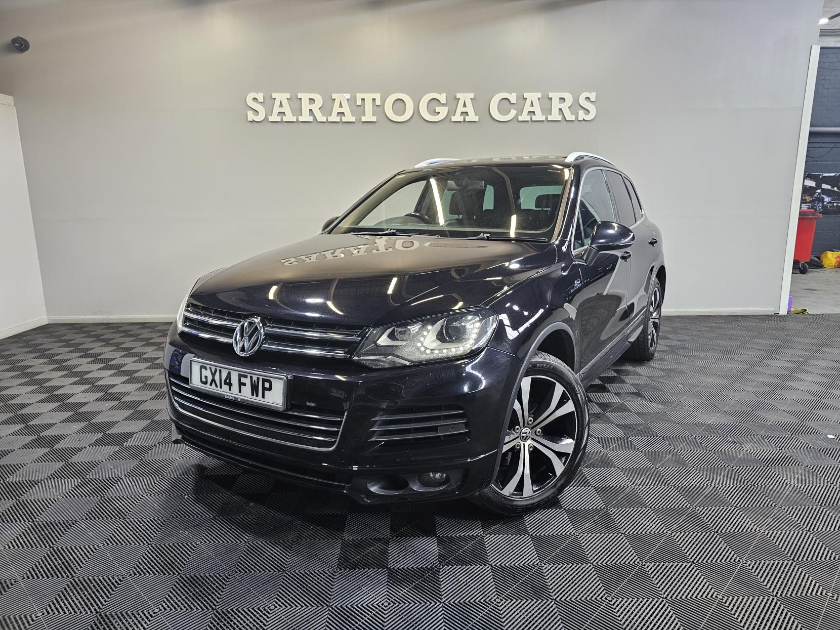 Volkswagen Touareg 3.0 TDI V6 BlueMotion Tech R-Line SUV 5dr Diesel Tiptronic 4WD Euro 5 (s/s) (245 ps)