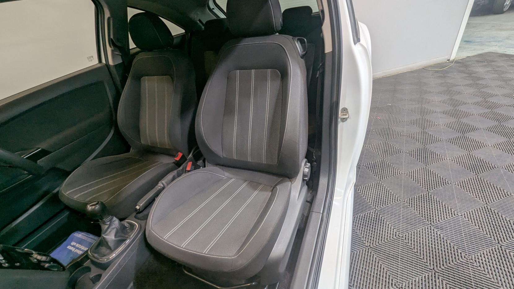 Vauxhall Corsa 1.2 16V Limited Edition Hatchback 3dr Petrol Manual Euro 5 (85 ps)