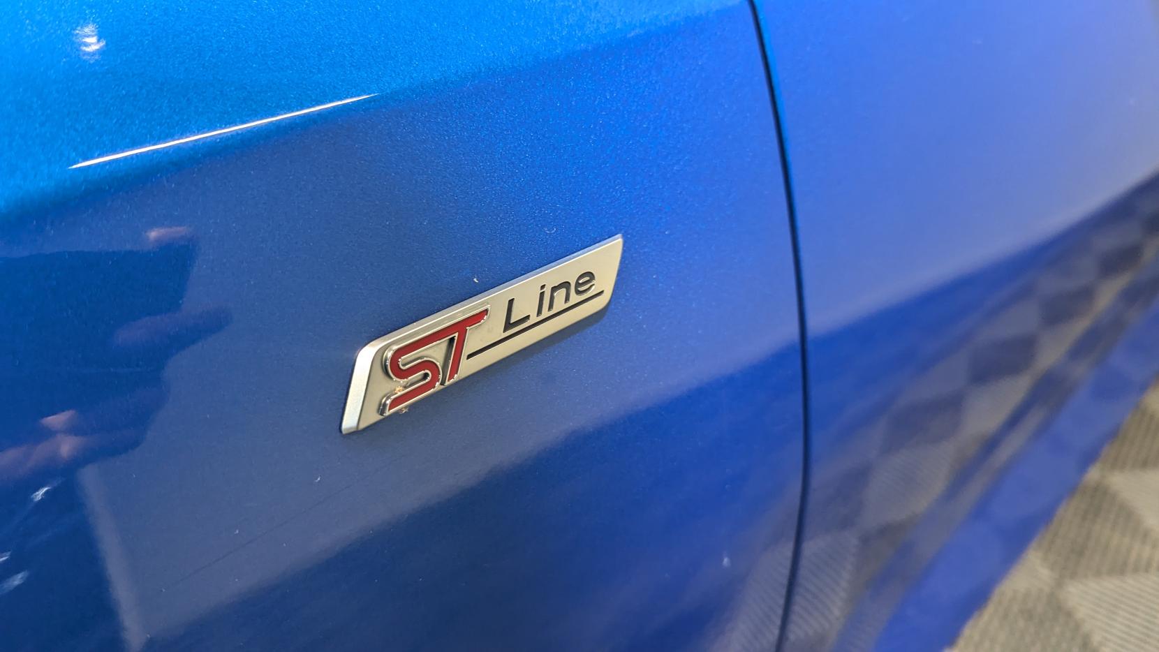 Ford Focus 1.0T EcoBoost ST-Line X Hatchback 5dr Petrol Manual Euro 6 (s/s) (125 ps)