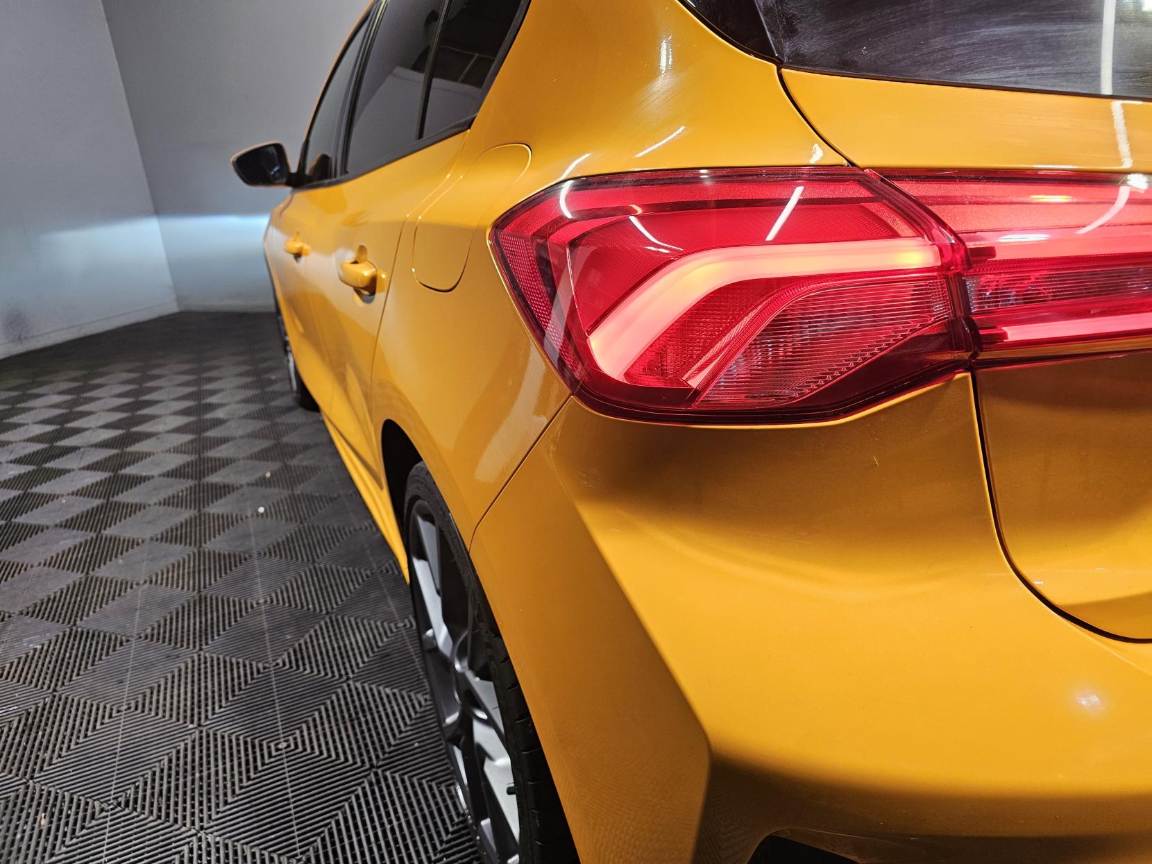 Ford Focus 2.3T EcoBoost ST Hatchback 5dr Petrol Manual Euro 6 (s/s) (280 ps)