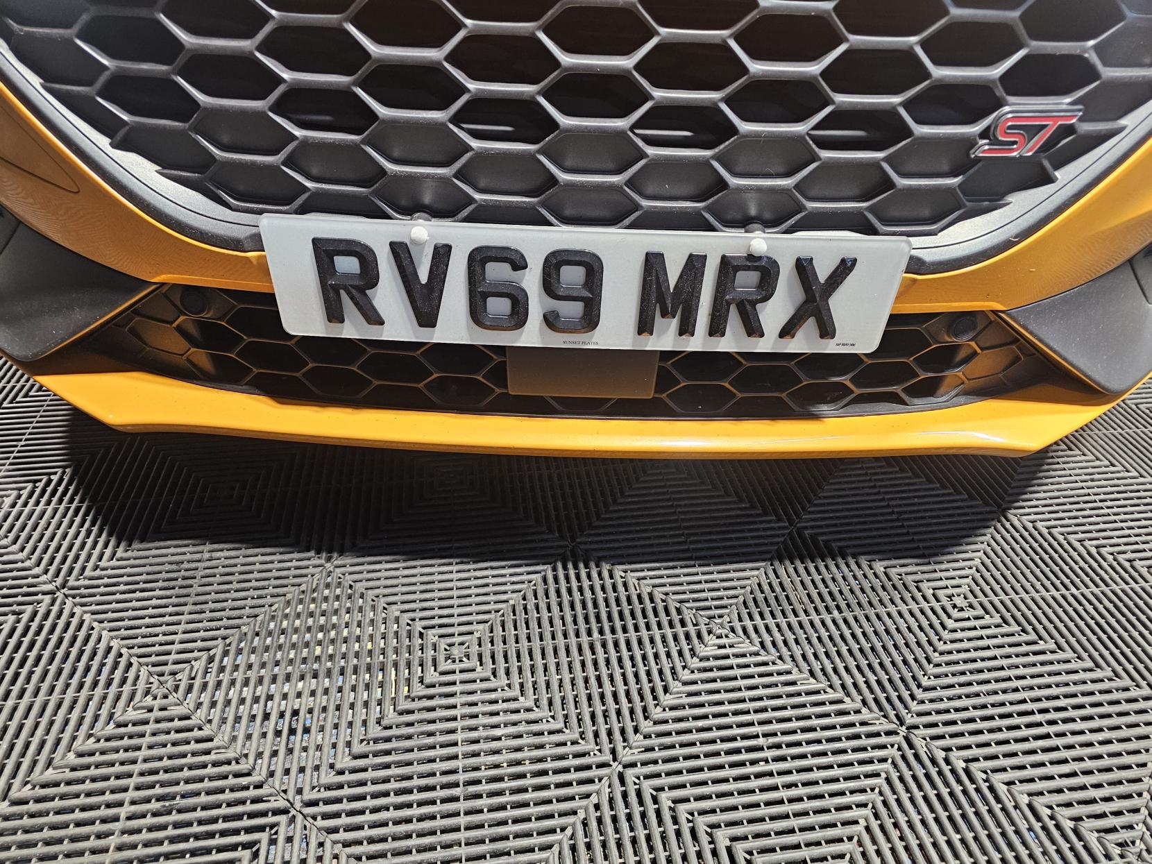 Ford Focus 2.3T EcoBoost ST Hatchback 5dr Petrol Manual Euro 6 (s/s) (280 ps)