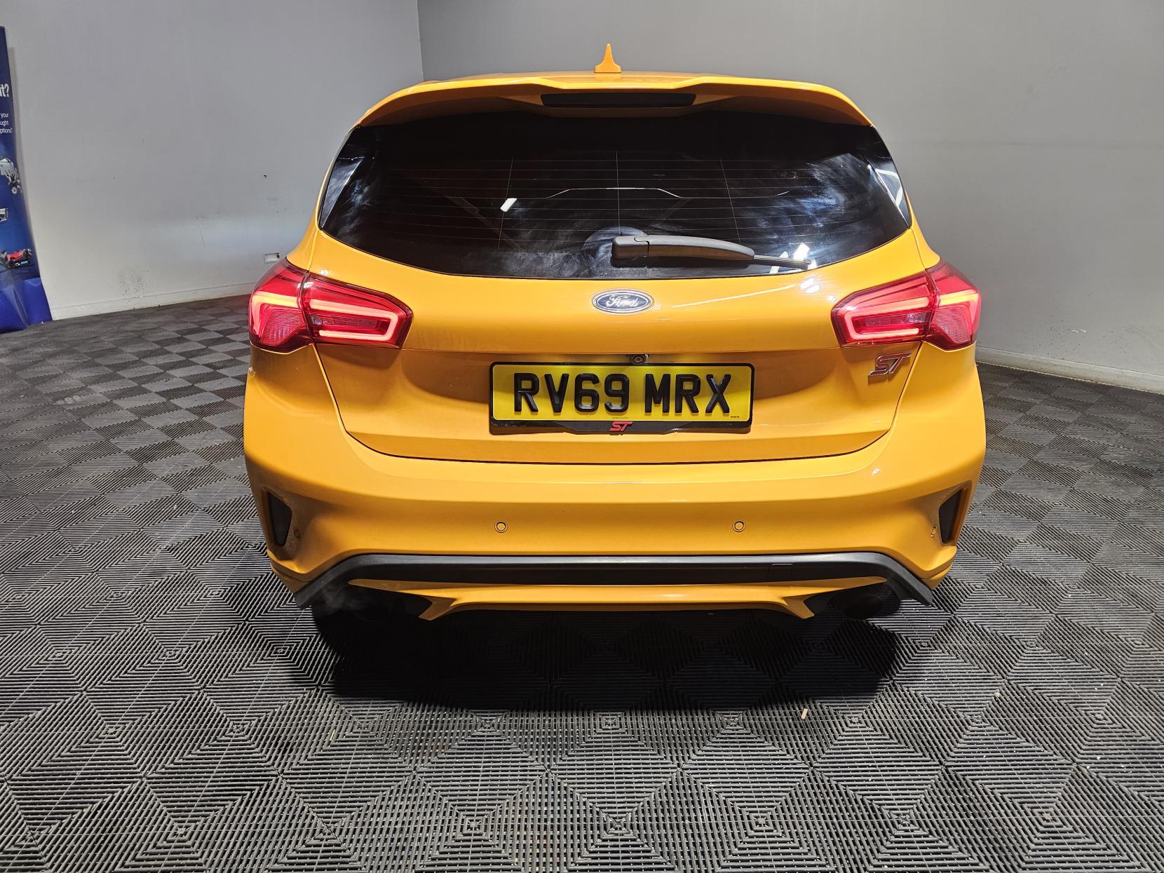 Ford Focus 2.3T EcoBoost ST Hatchback 5dr Petrol Manual Euro 6 (s/s) (280 ps)