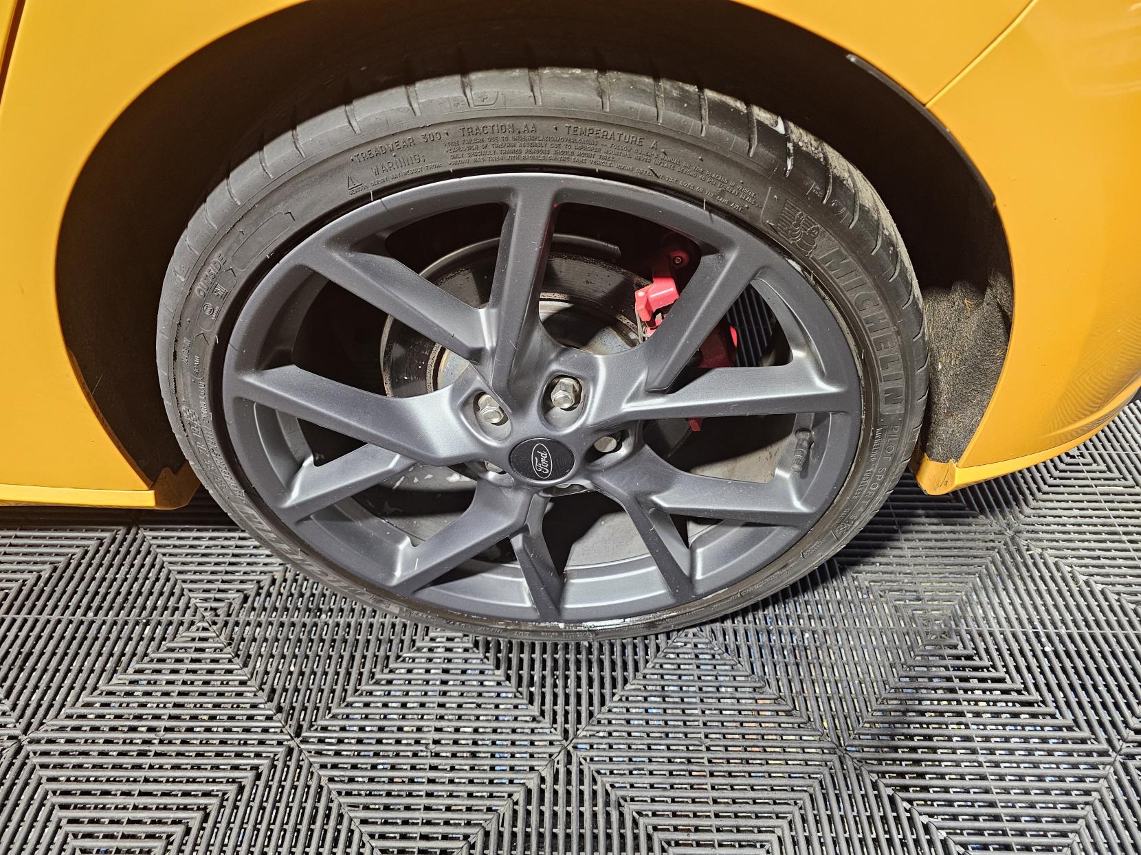 Ford Focus 2.3T EcoBoost ST Hatchback 5dr Petrol Manual Euro 6 (s/s) (280 ps)