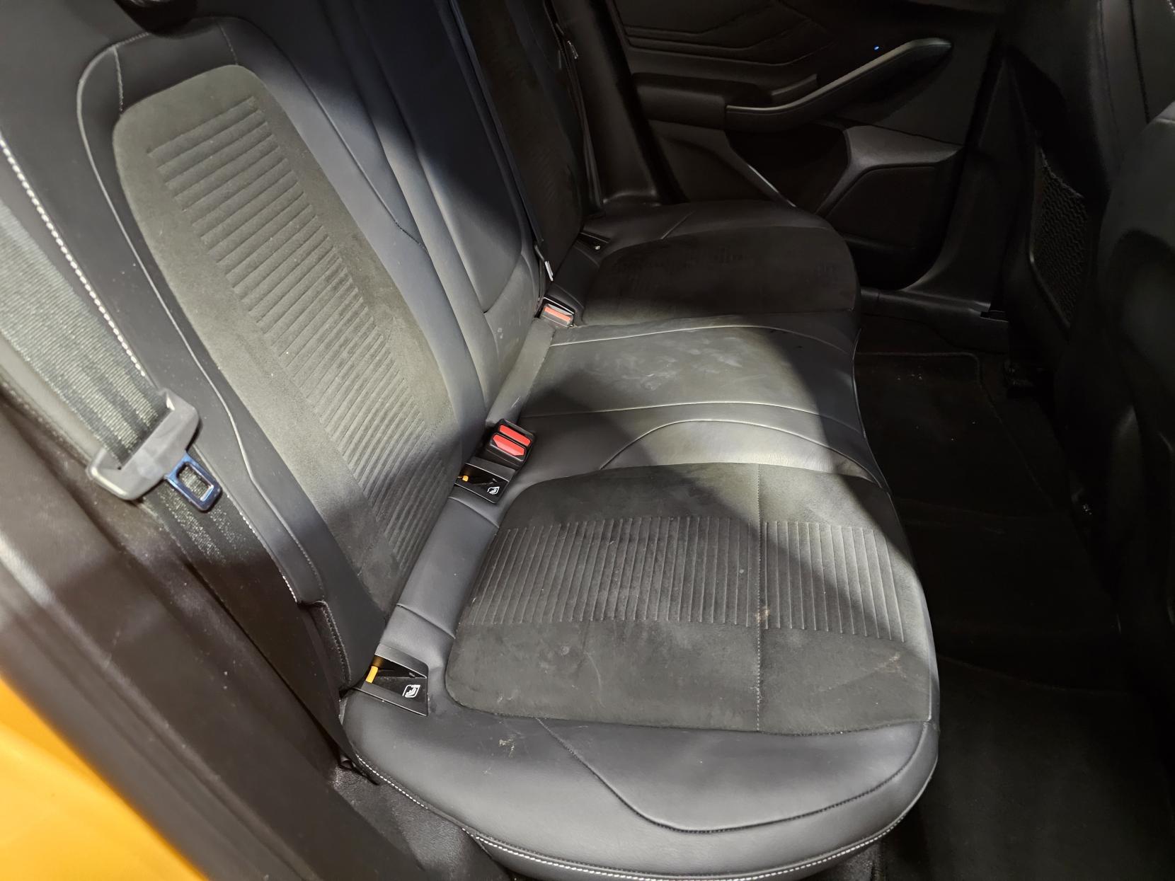 Ford Focus 2.3T EcoBoost ST Hatchback 5dr Petrol Manual Euro 6 (s/s) (280 ps)