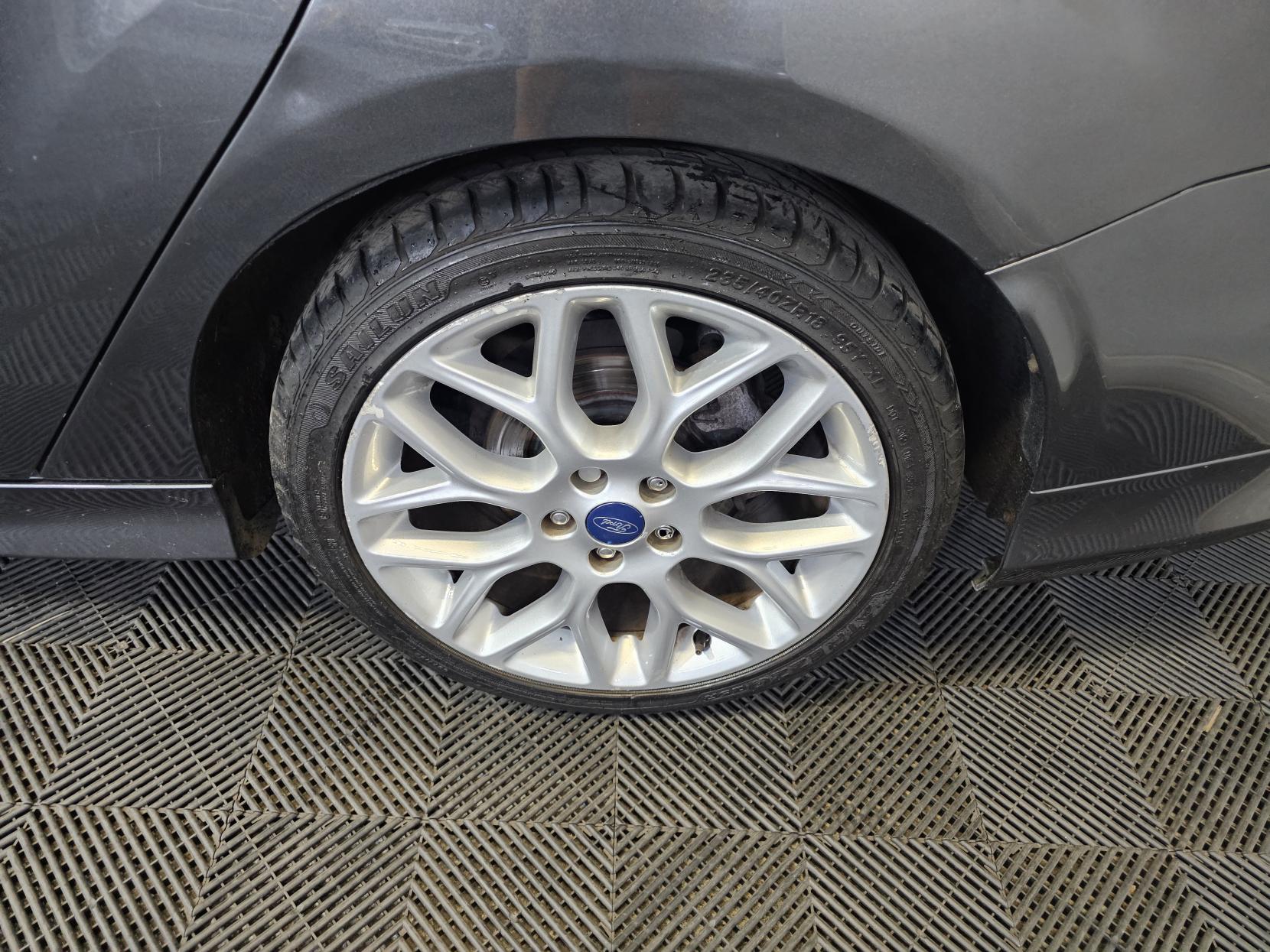 Ford Focus 1.5 TDCi EcoBoost ST-Line Estate 5dr Diesel Manual Euro 6 (s/s) (120 ps)