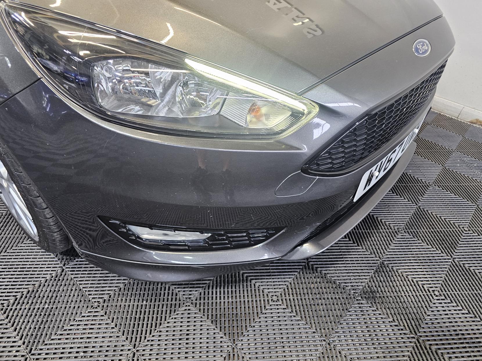 Ford Focus 1.5 TDCi EcoBoost ST-Line Estate 5dr Diesel Manual Euro 6 (s/s) (120 ps)