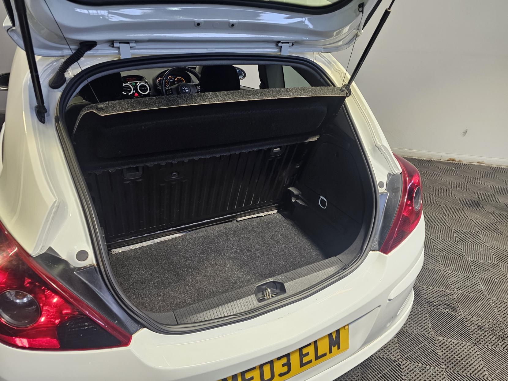 Vauxhall Corsa 1.2 16V Limited Edition Hatchback 3dr Petrol Manual Euro 5 (85 ps)