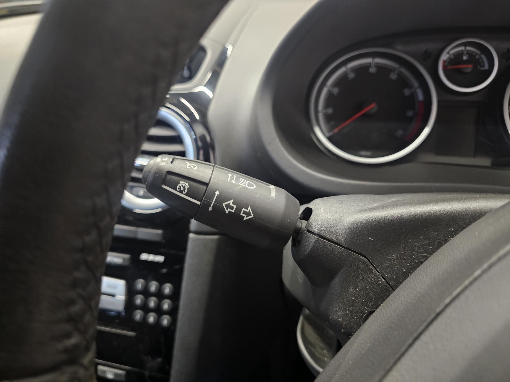 Vauxhall Corsa 1.2 16V Limited Edition Hatchback 3dr Petrol Manual Euro 5 (85 ps)