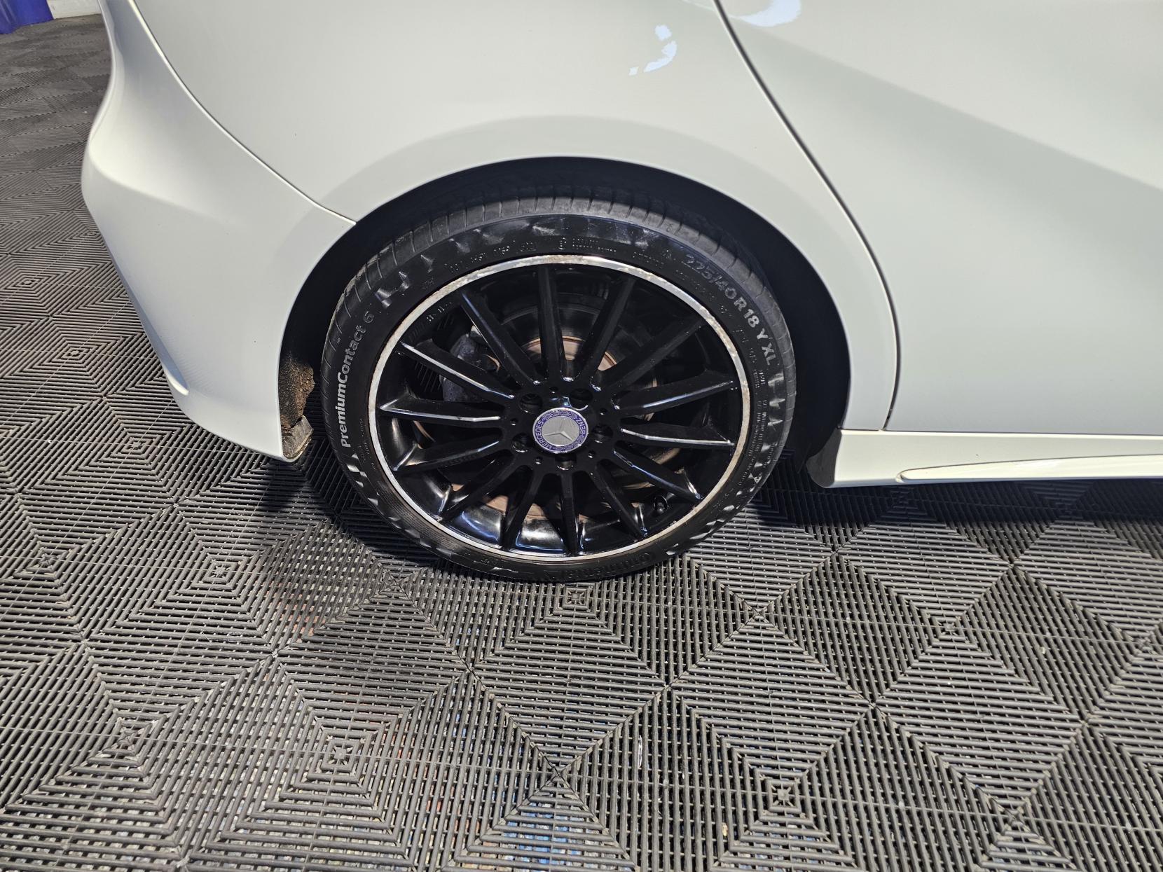 Mercedes-Benz A Class 1.6 A200 AMG Sport Hatchback 5dr Petrol 7G-DCT Euro 6 (s/s) (156 ps)