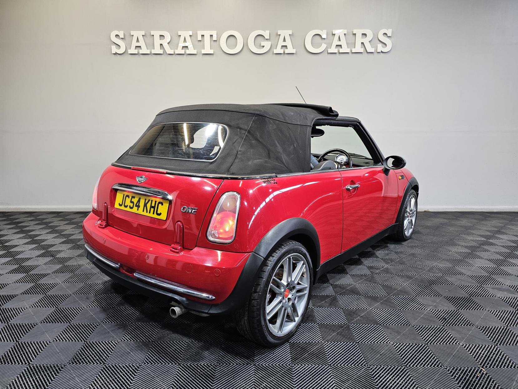 MINI Convertible 1.6 One Convertible 2dr Petrol Manual Euro 3 (90 ps)