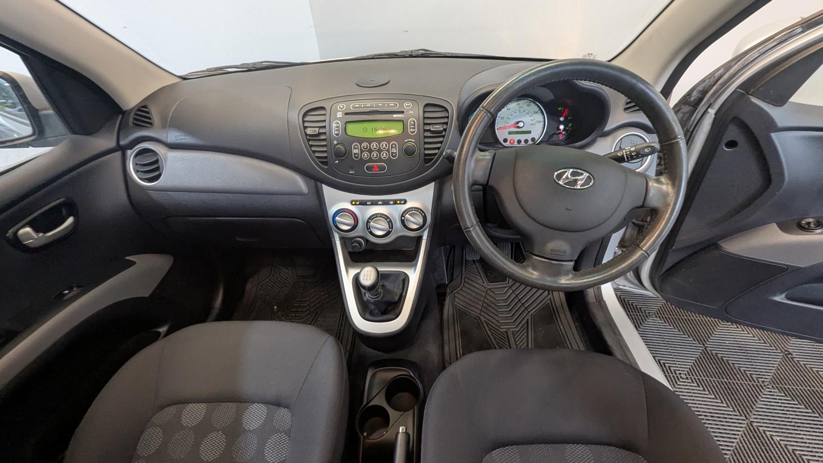 Hyundai i10 1.2 Style Hatchback 5dr Petrol Manual Euro 4 (77 bhp)
