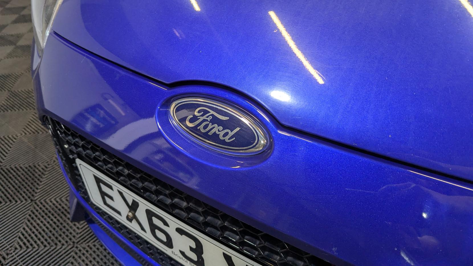 Ford Focus 2.0T EcoBoost ST-3 Estate 5dr Petrol Manual Euro 5 (s/s) (250 ps)