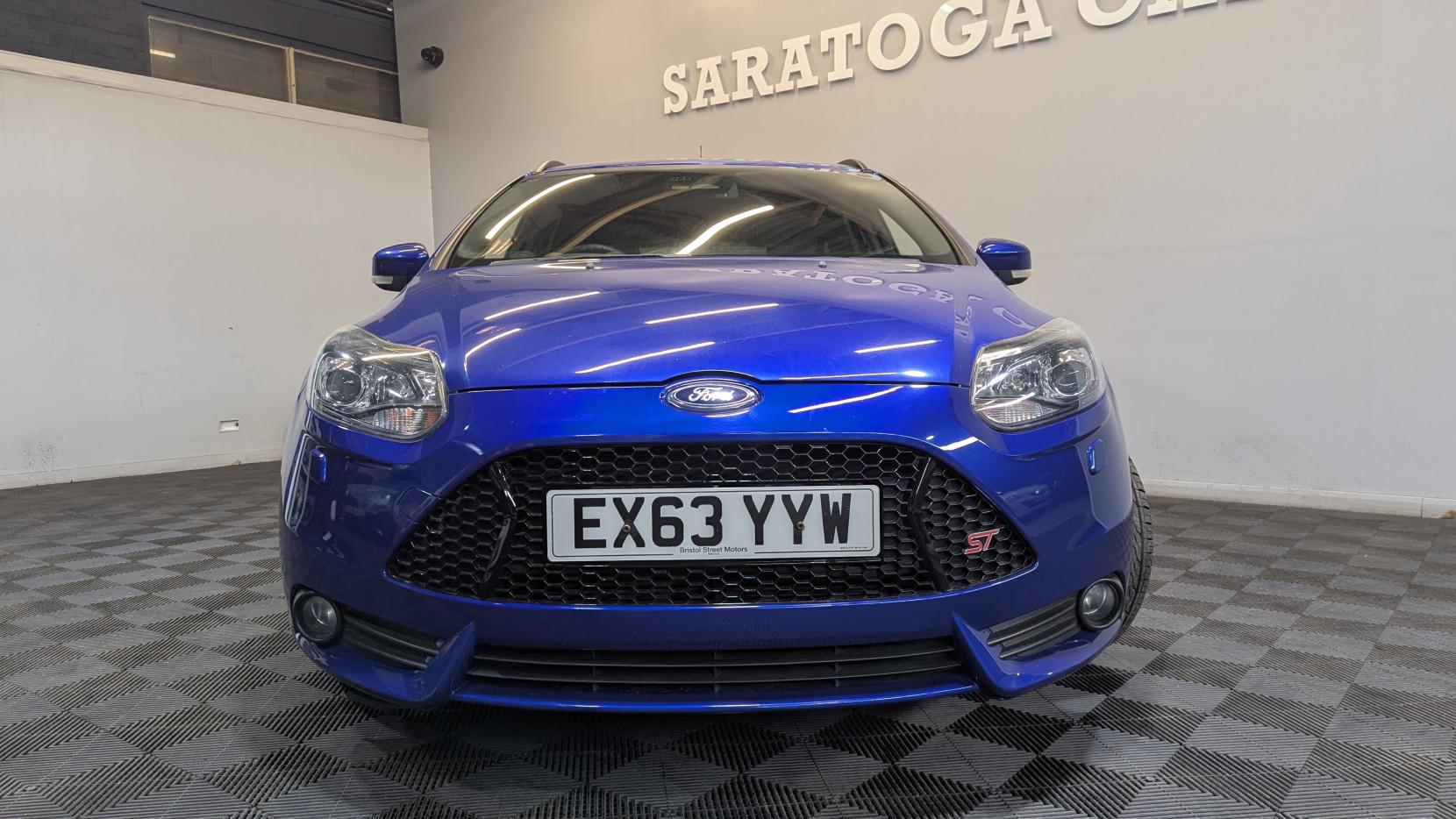 Ford Focus 2.0T EcoBoost ST-3 Estate 5dr Petrol Manual Euro 5 (s/s) (250 ps)