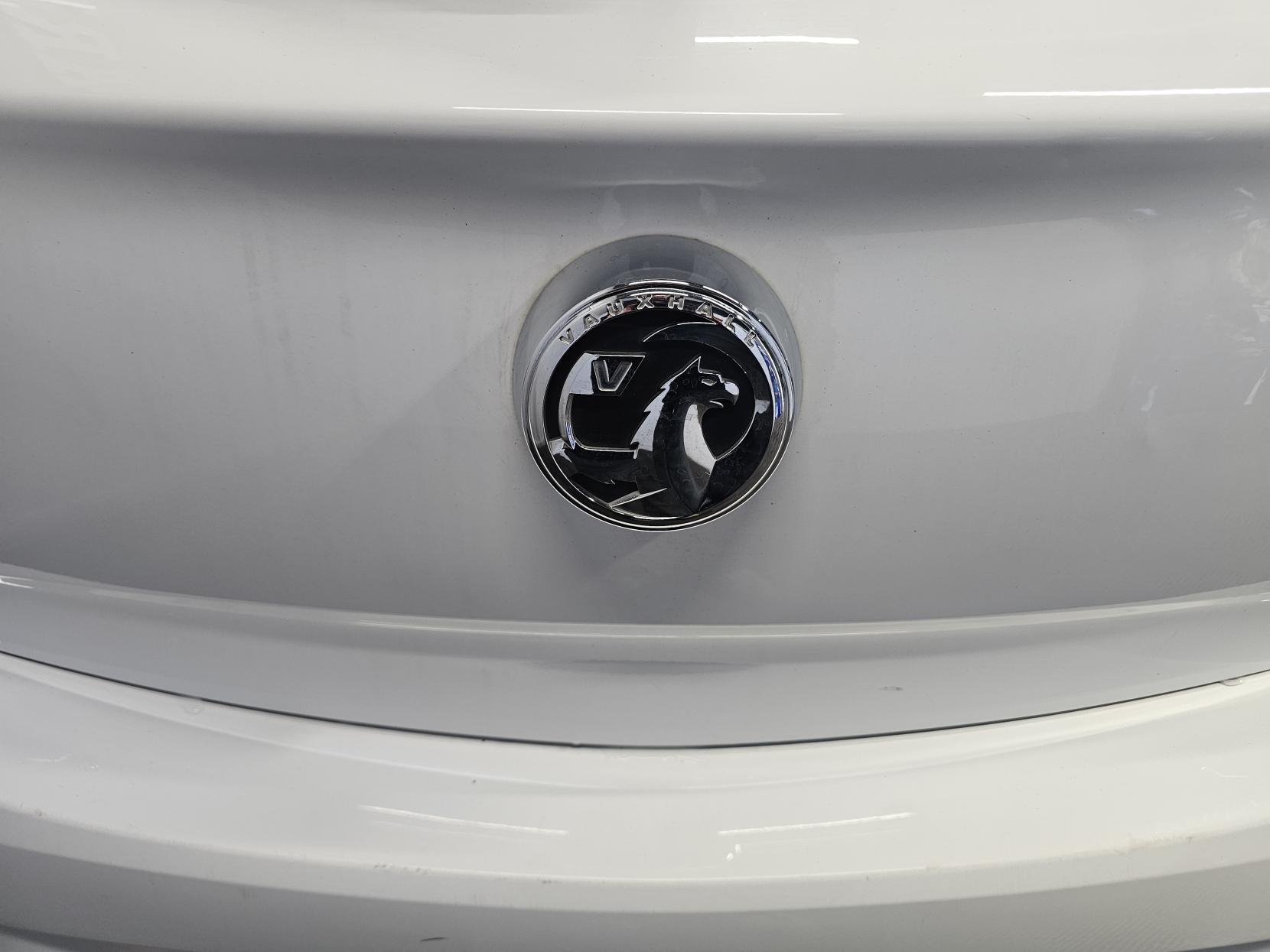 Vauxhall Corsa 1.4i ecoFLEX Limited Edition Hatchback 3dr Petrol Manual Euro 6 (75 ps)