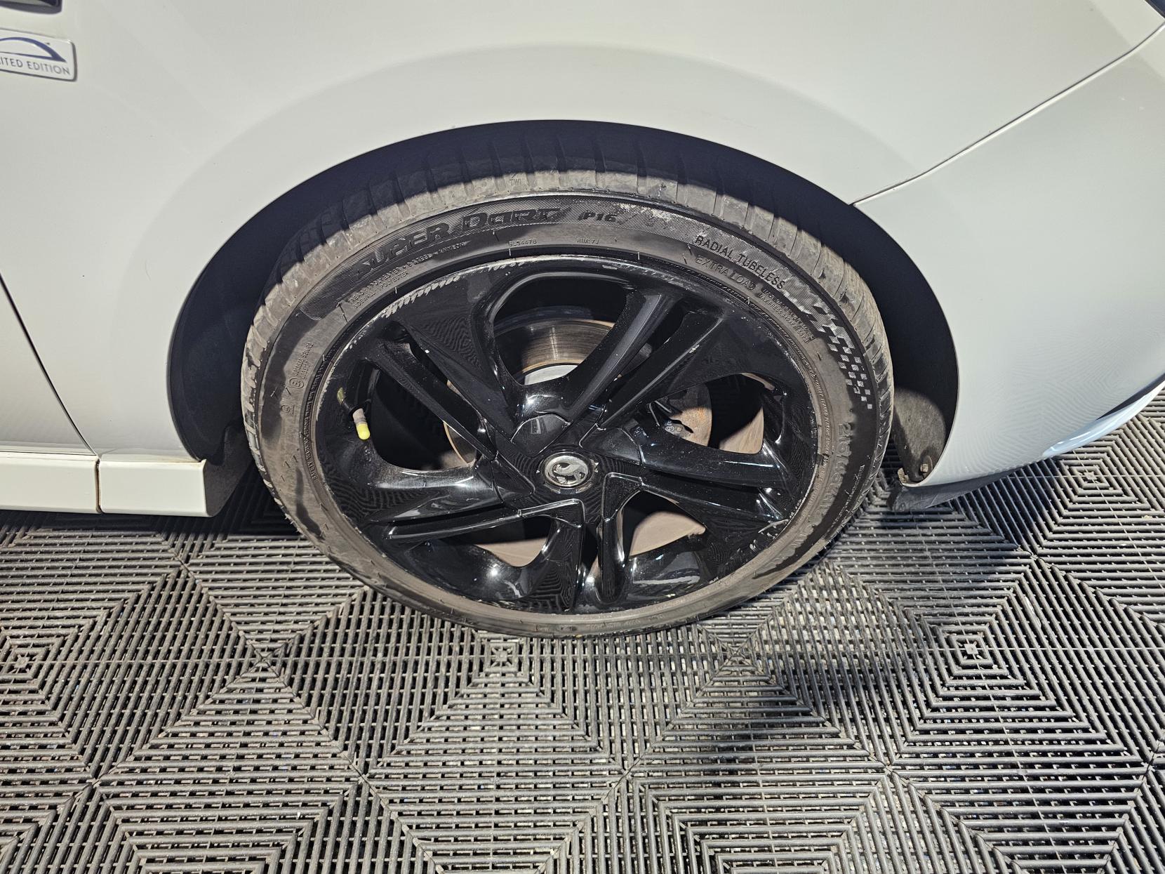 Vauxhall Corsa 1.4i ecoFLEX Limited Edition Hatchback 3dr Petrol Manual Euro 6 (75 ps)