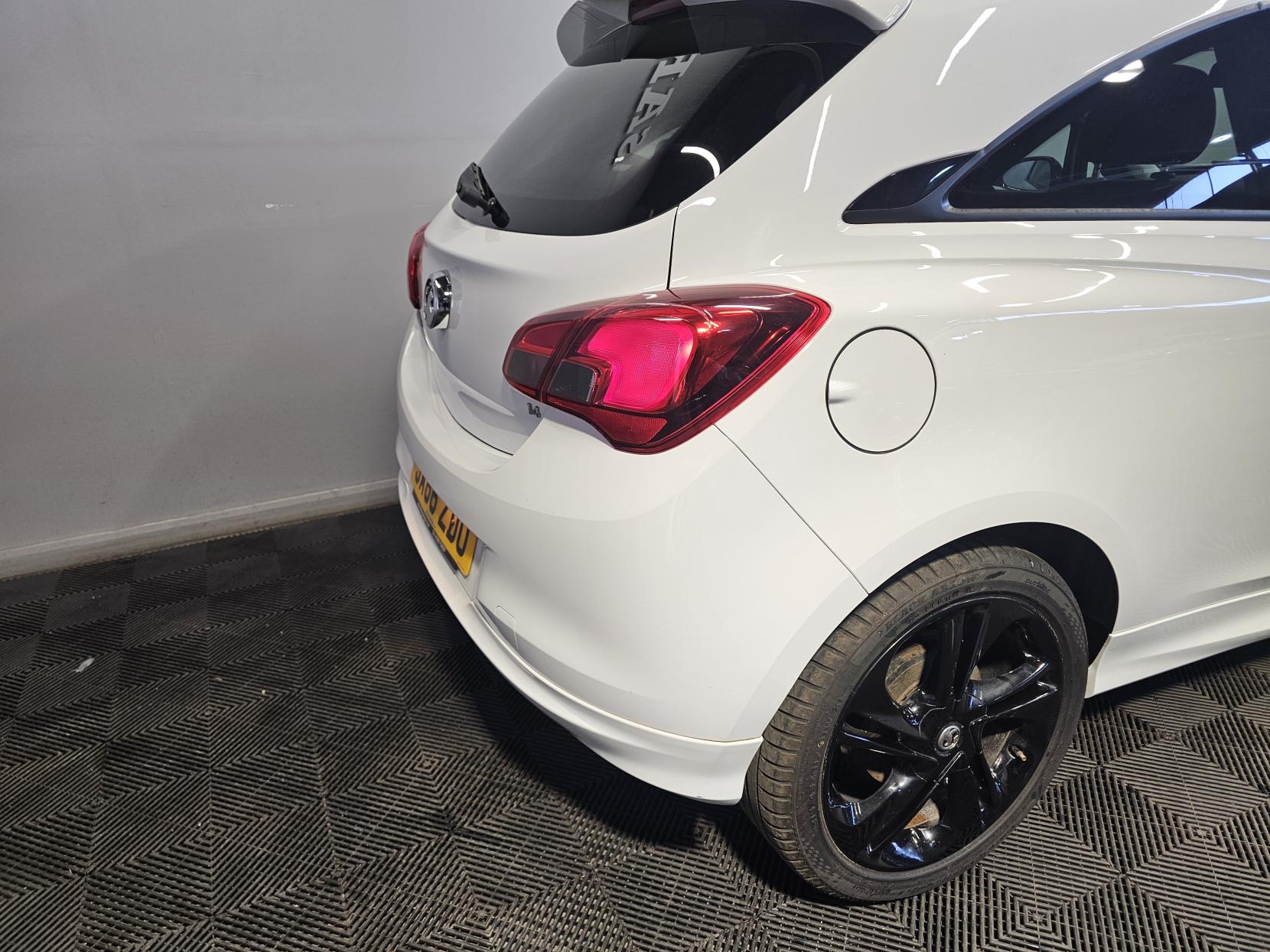 Vauxhall Corsa 1.4i ecoFLEX Limited Edition Hatchback 3dr Petrol Manual Euro 6 (75 ps)