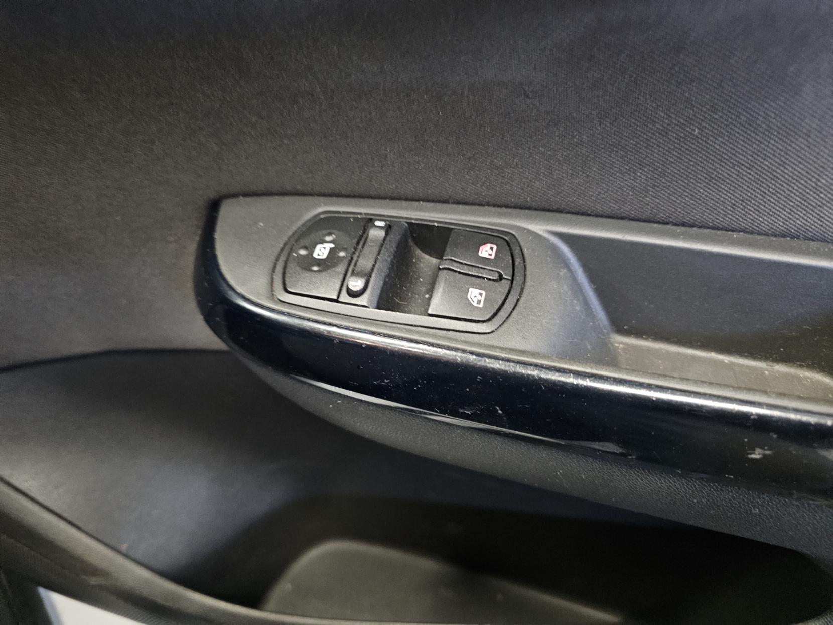 Vauxhall Corsa 1.4i ecoFLEX Limited Edition Hatchback 3dr Petrol Manual Euro 6 (75 ps)