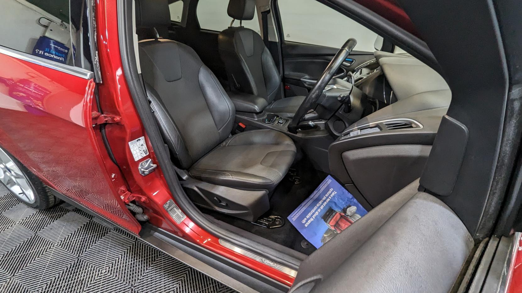 Ford Focus 1.0T EcoBoost Titanium X Hatchback 5dr Petrol Manual Euro 5 (s/s) (125 ps)