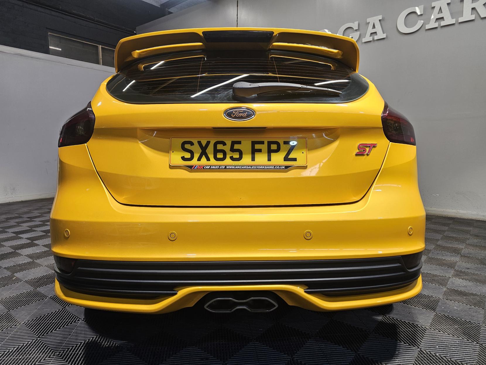 Ford Focus 2.0 TDCi ST-3 Hatchback 5dr Diesel Manual Euro 6 (s/s) (185 ps)