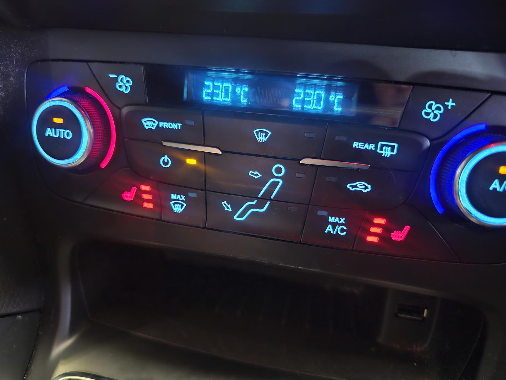 Ford Focus 2.0 TDCi ST-3 Hatchback 5dr Diesel Manual Euro 6 (s/s) (185 ps)