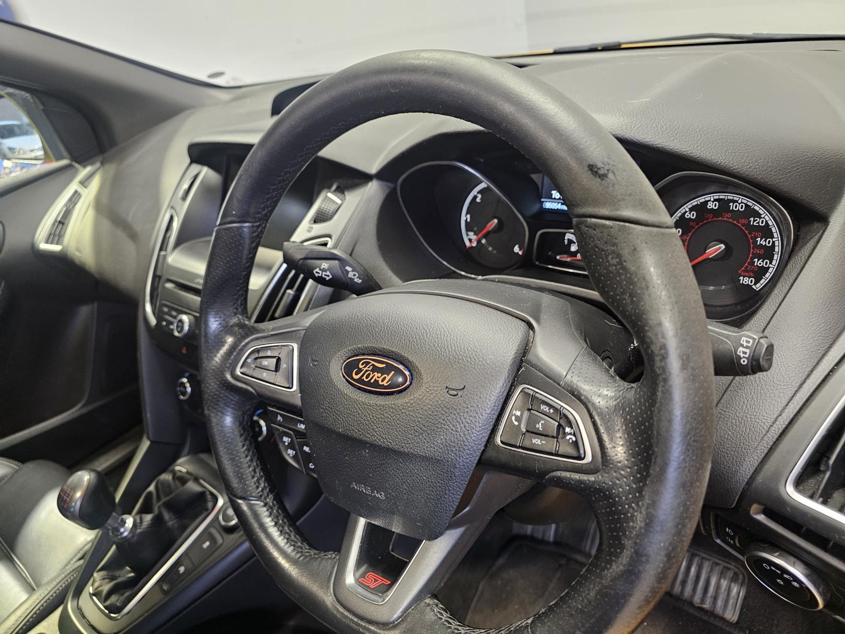 Ford Focus 2.0 TDCi ST-3 Hatchback 5dr Diesel Manual Euro 6 (s/s) (185 ps)