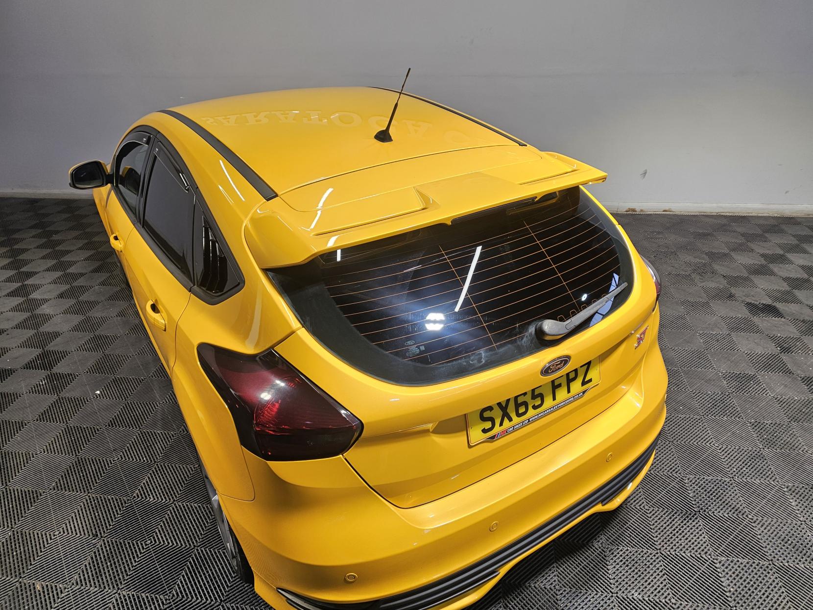 Ford Focus 2.0 TDCi ST-3 Hatchback 5dr Diesel Manual Euro 6 (s/s) (185 ps)