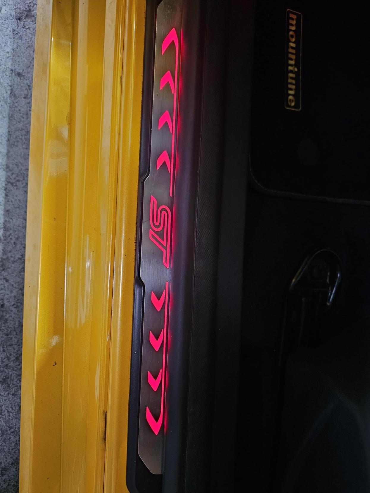 Ford Focus 2.0 TDCi ST-3 Hatchback 5dr Diesel Manual Euro 6 (s/s) (185 ps)