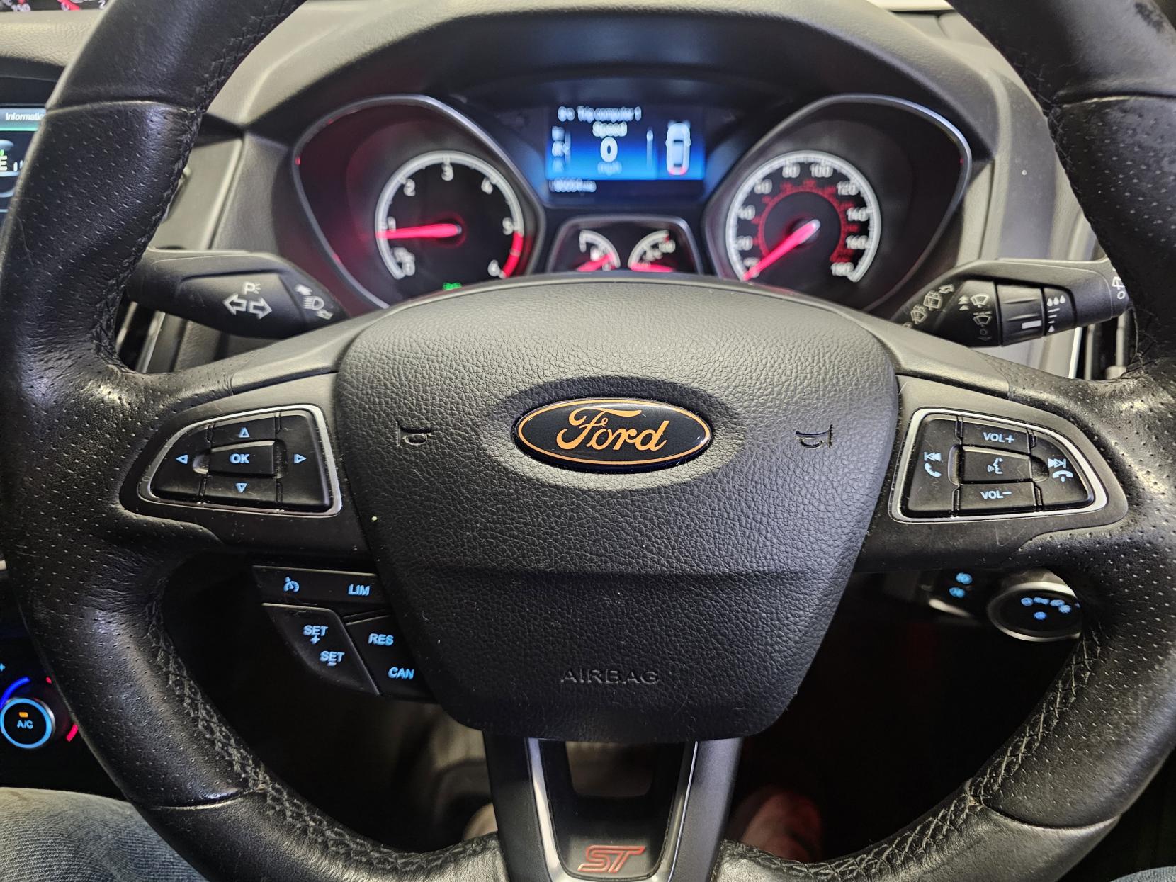 Ford Focus 2.0 TDCi ST-3 Hatchback 5dr Diesel Manual Euro 6 (s/s) (185 ps)