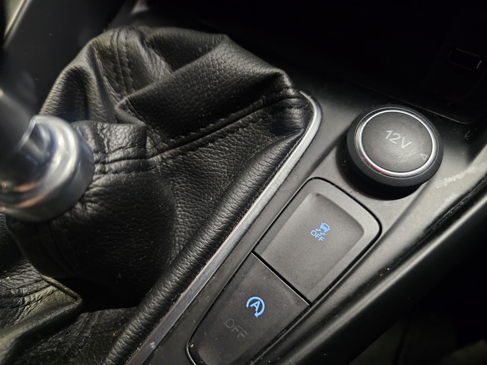 Ford Focus 2.0 TDCi ST-3 Hatchback 5dr Diesel Manual Euro 6 (s/s) (185 ps)