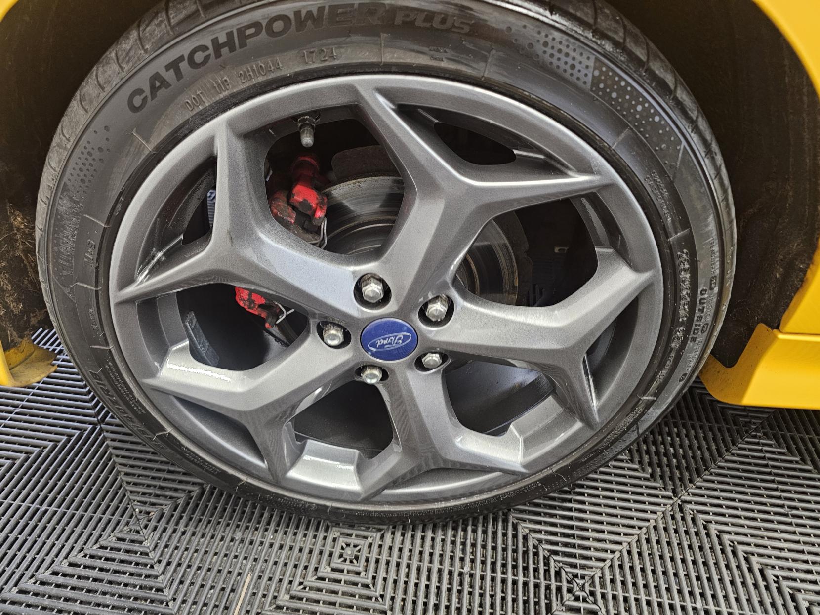 Ford Focus 2.0 TDCi ST-3 Hatchback 5dr Diesel Manual Euro 6 (s/s) (185 ps)