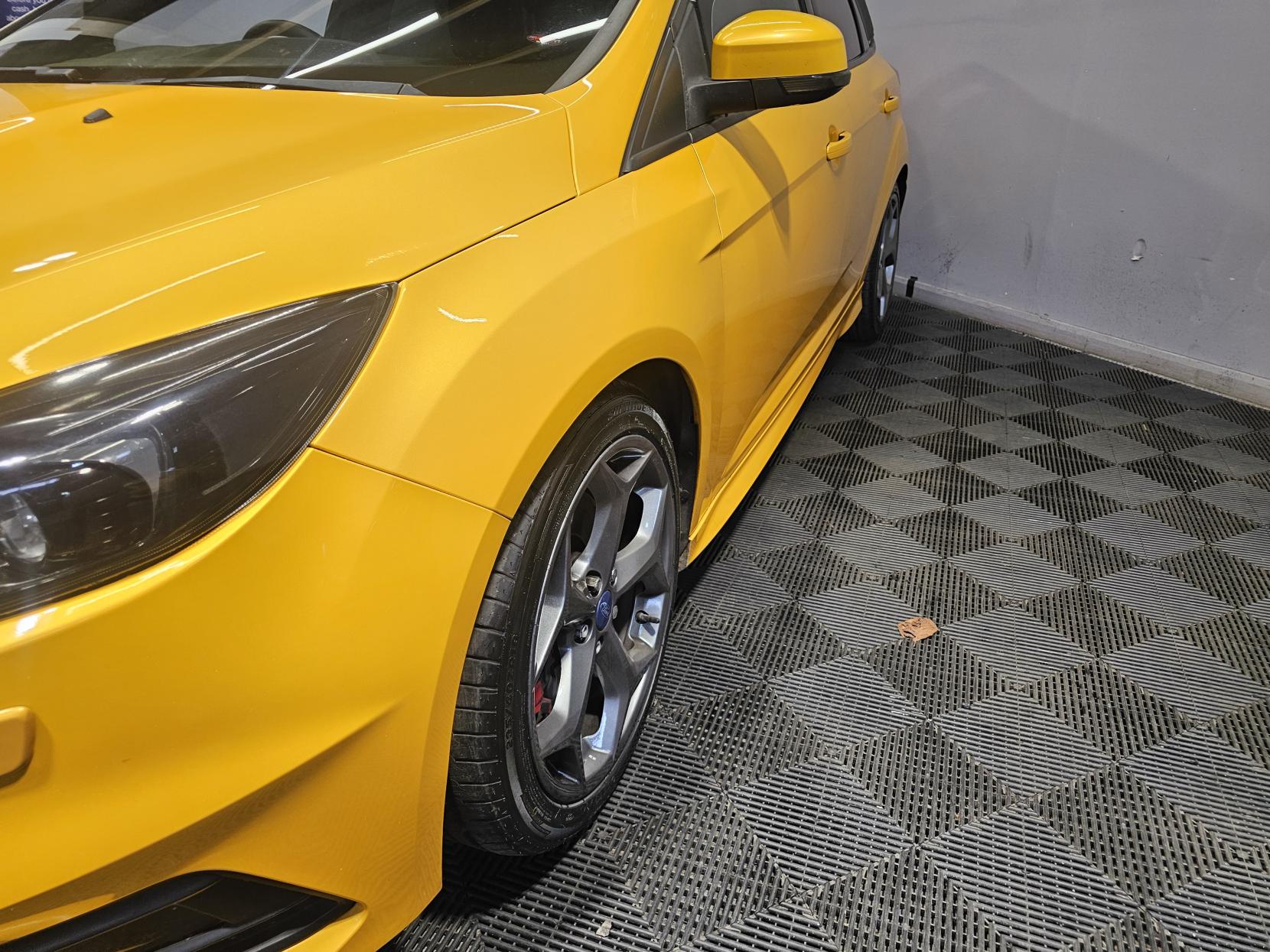 Ford Focus 2.0 TDCi ST-3 Hatchback 5dr Diesel Manual Euro 6 (s/s) (185 ps)