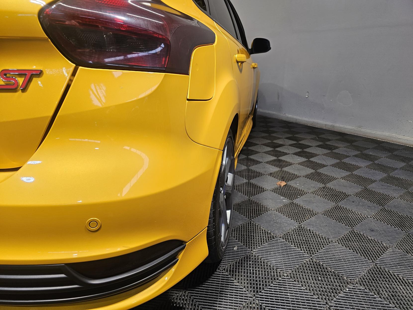 Ford Focus 2.0 TDCi ST-3 Hatchback 5dr Diesel Manual Euro 6 (s/s) (185 ps)