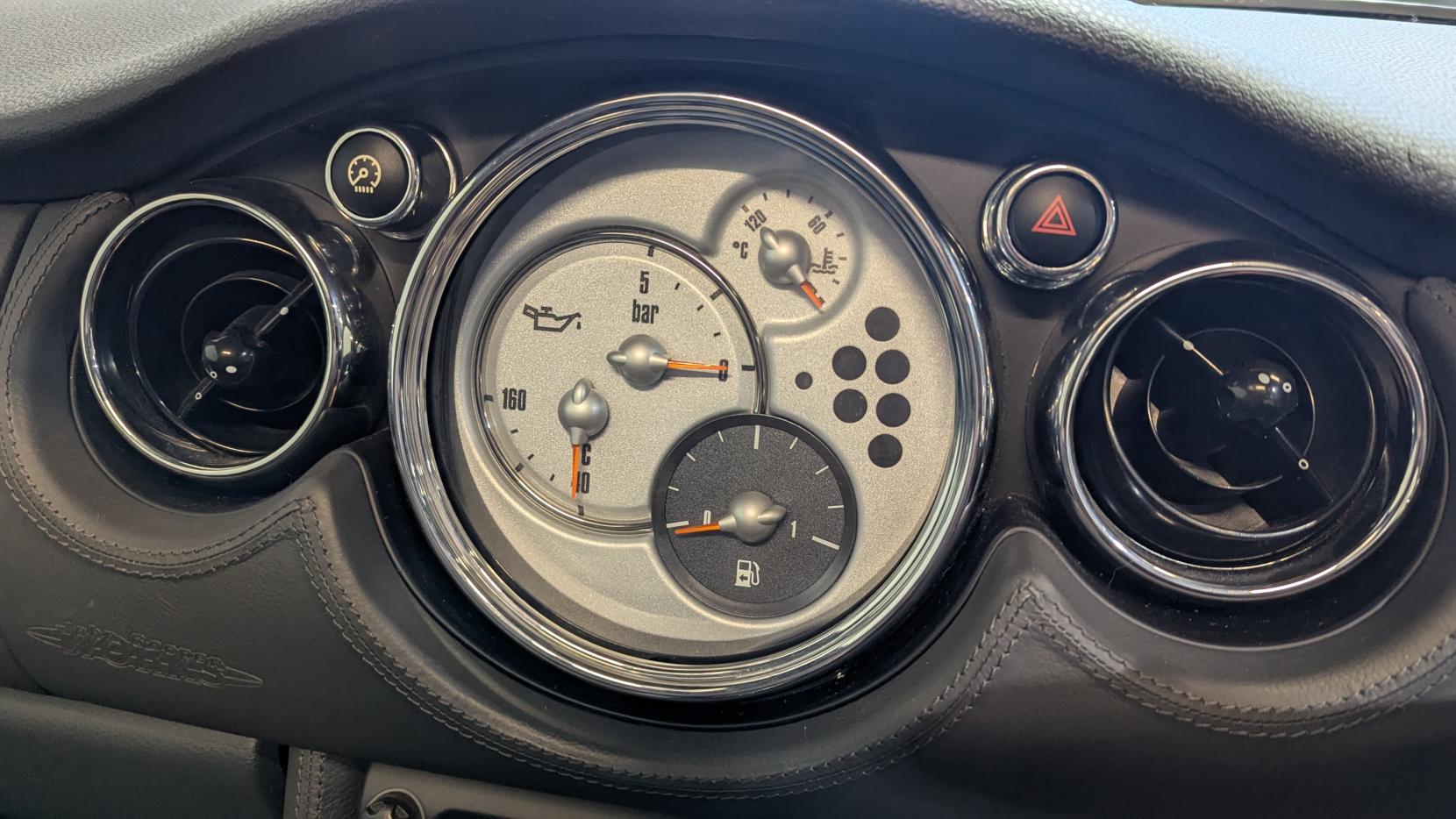 MINI Hatch 1.6 John Cooper Works Checkmate Hatchback 3dr Petrol Manual Euro 4 (210 bhp)