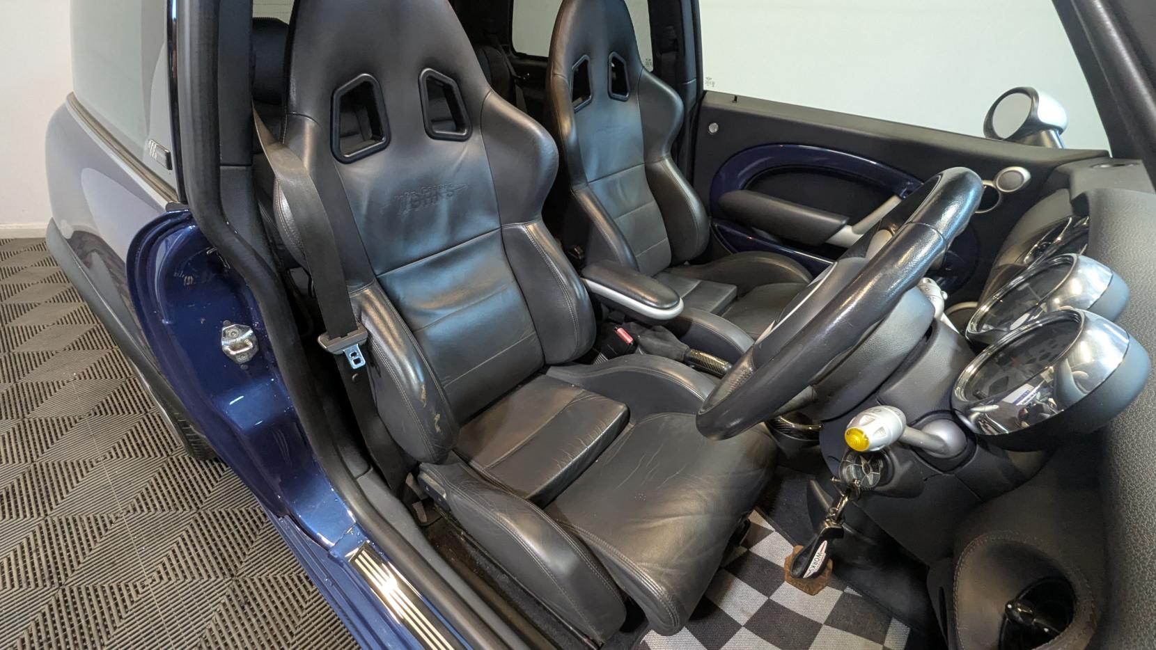 MINI Hatch 1.6 John Cooper Works Checkmate Hatchback 3dr Petrol Manual Euro 4 (210 bhp)