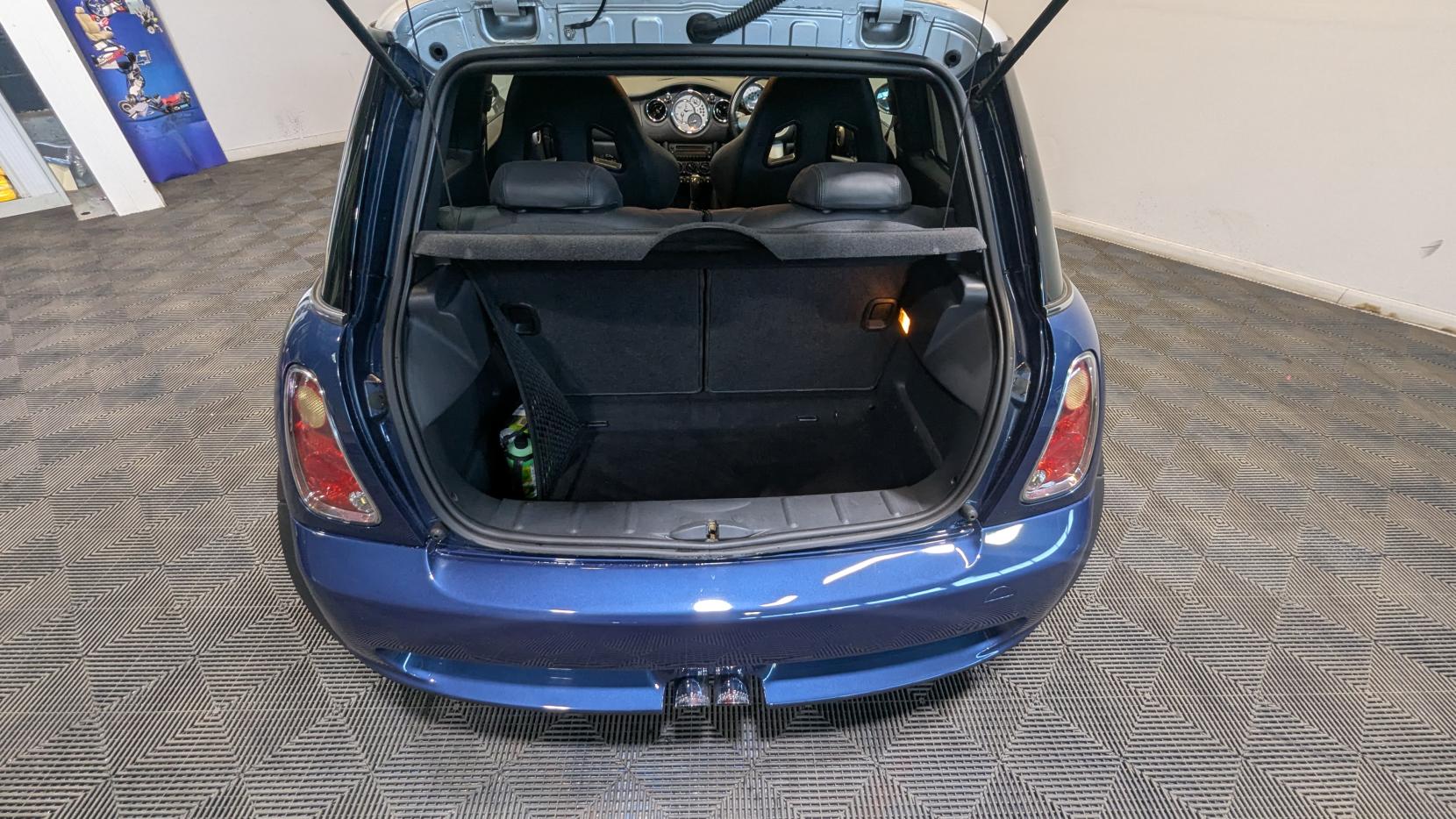 MINI Hatch 1.6 John Cooper Works Checkmate Hatchback 3dr Petrol Manual Euro 4 (210 bhp)