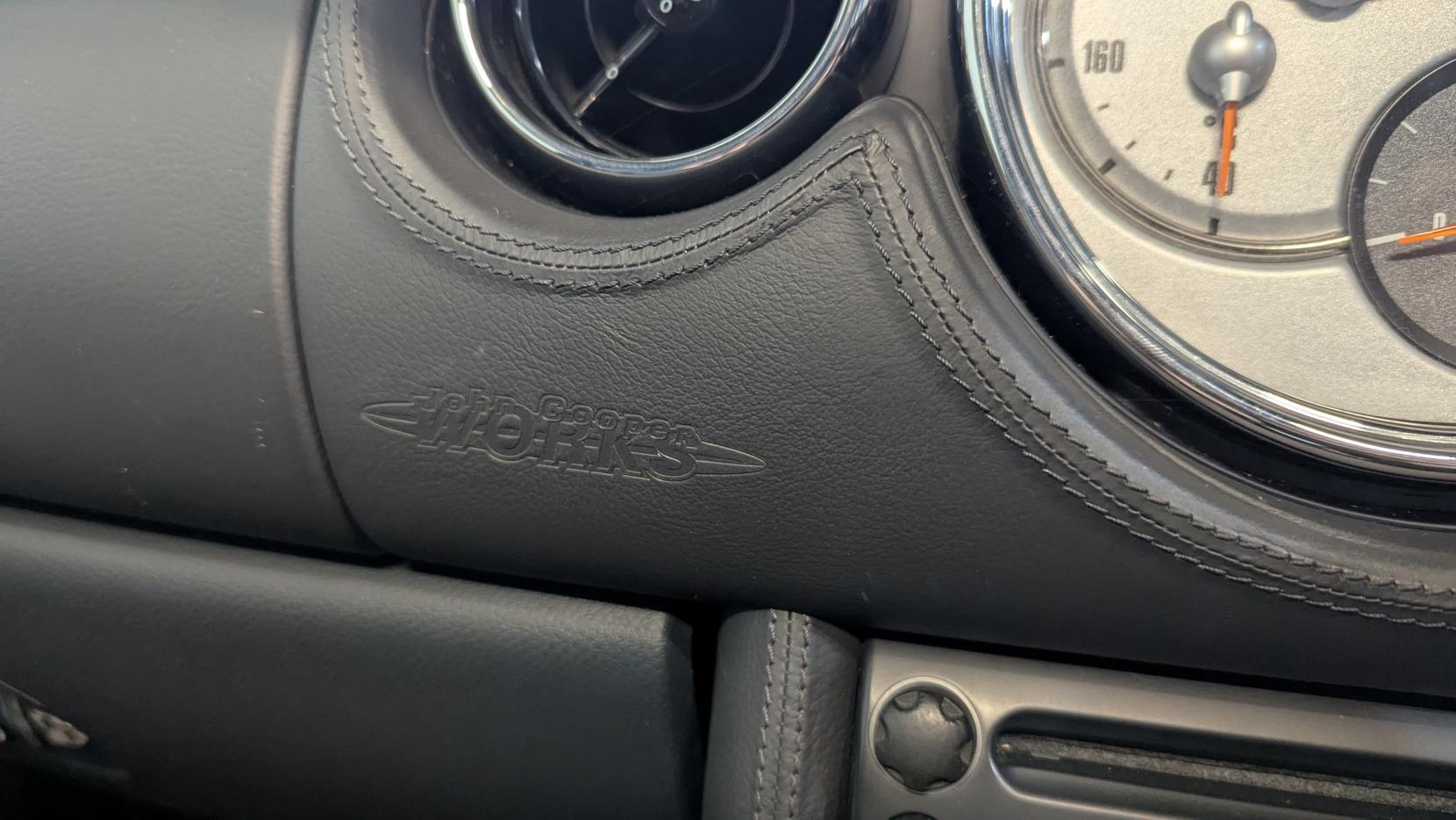 MINI Hatch 1.6 John Cooper Works Checkmate Hatchback 3dr Petrol Manual Euro 4 (210 bhp)