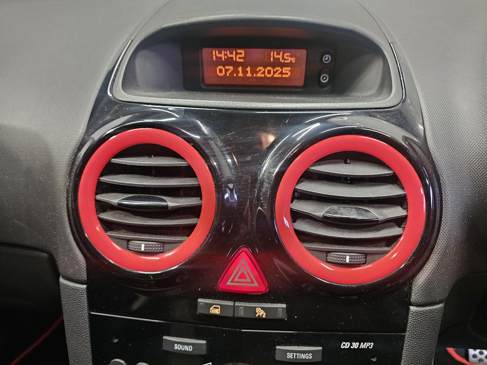 Vauxhall Corsa 1.2i 16v Limited Edition Hatchback 3dr Petrol Manual (a/c) (124 g/km, 84 bhp)